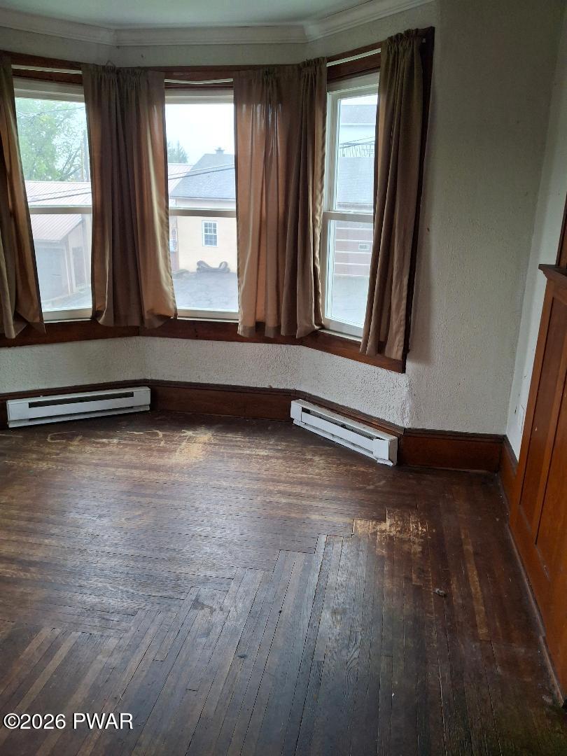 700 Main Street Unit: 3