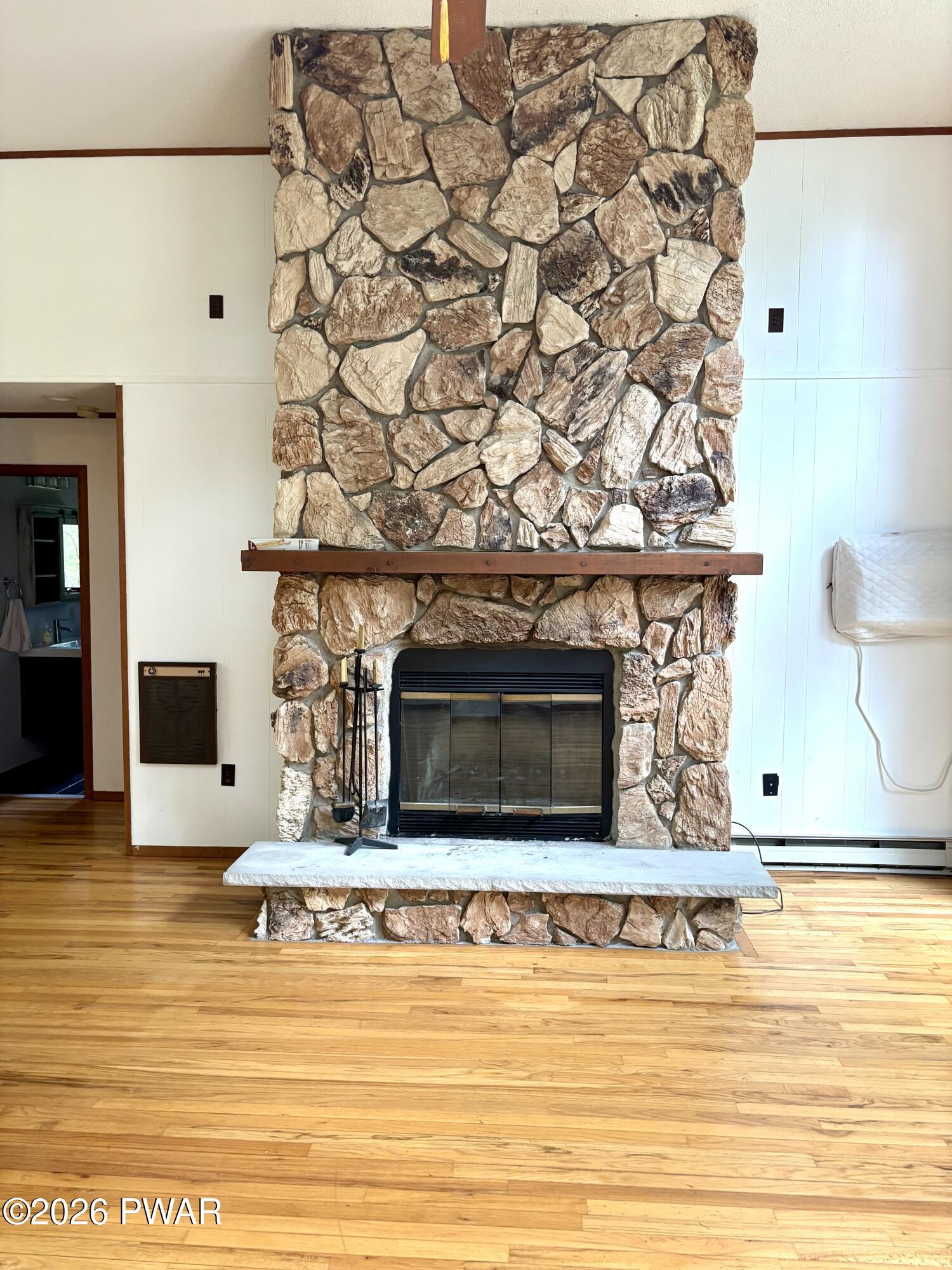 213 Hillside Drive