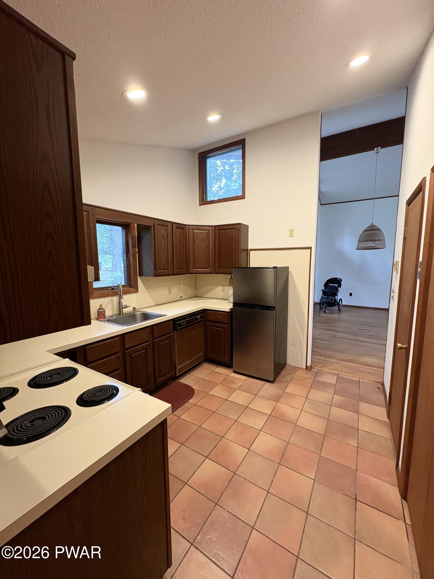 213 Hillside Drive