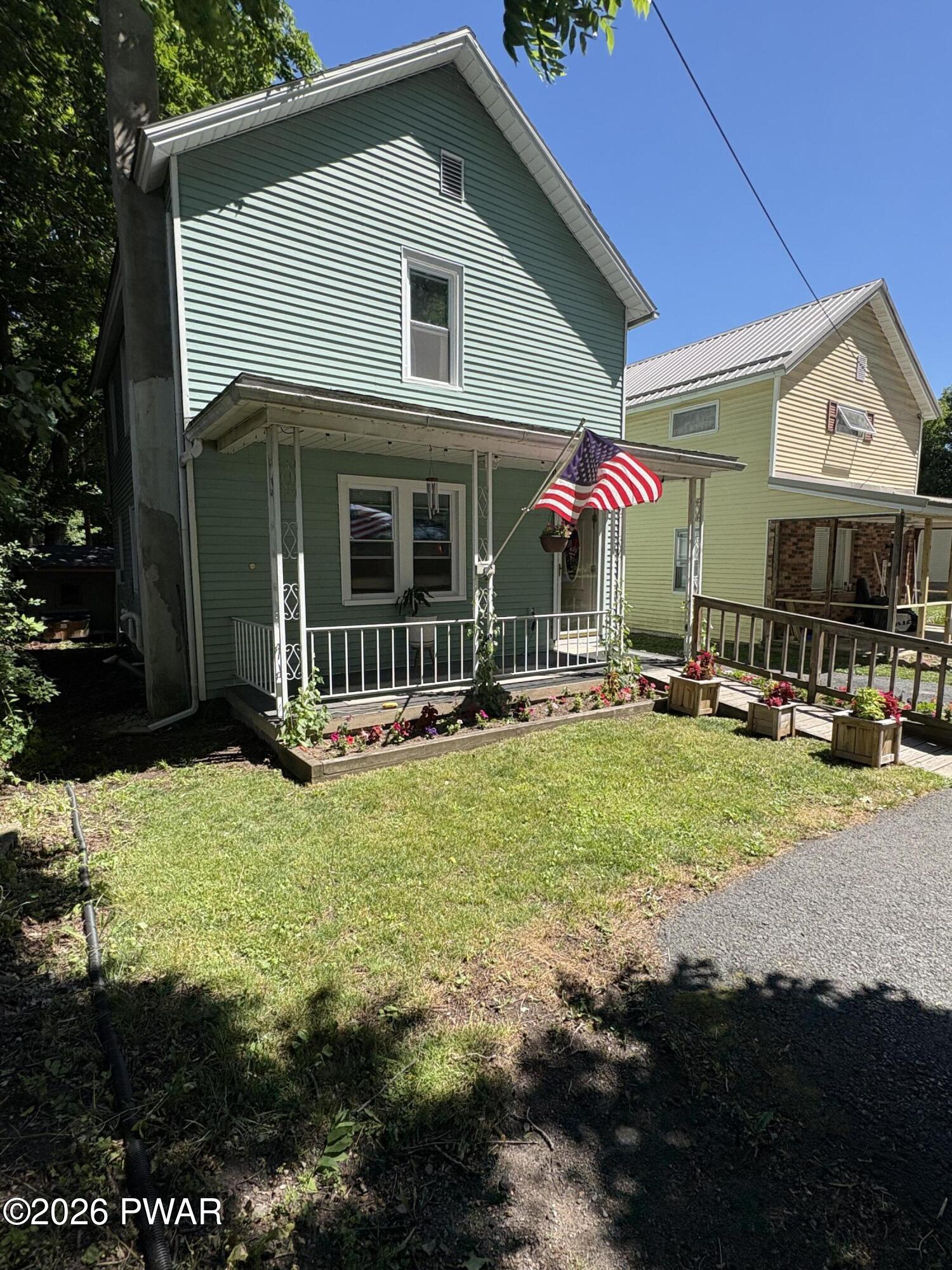 612 John Street