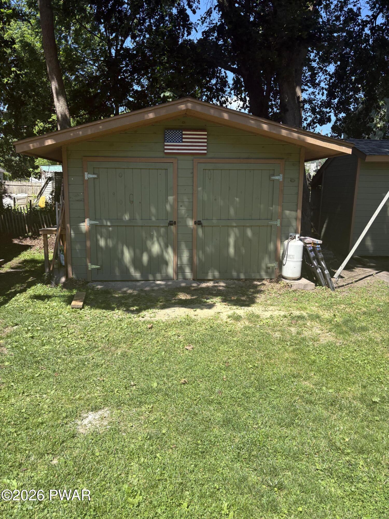 612 John Street