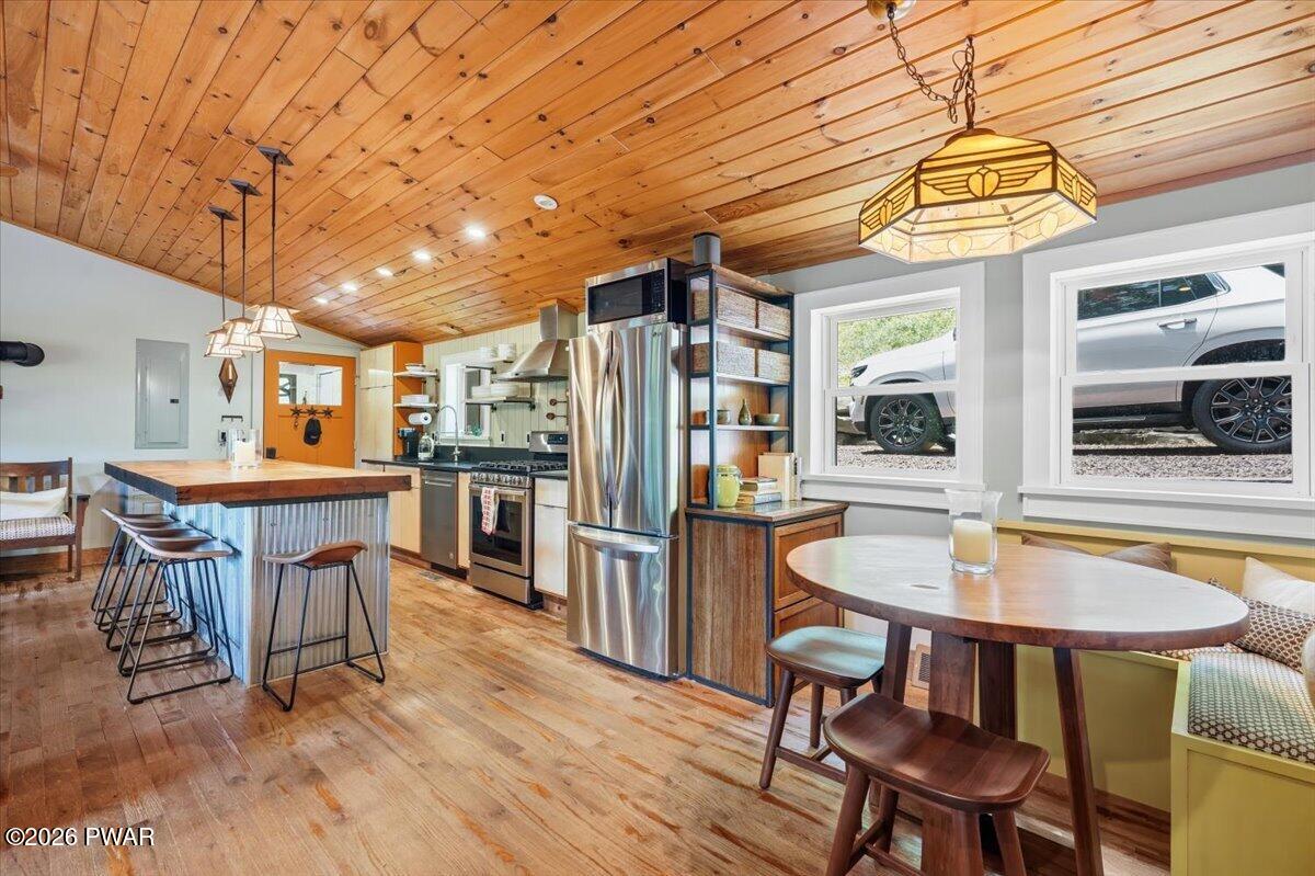 536 River Road
