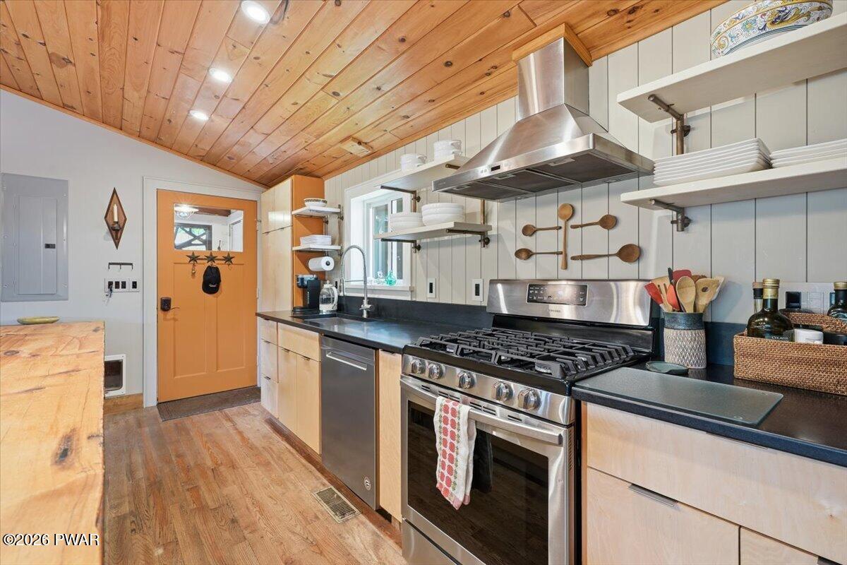 536 River Road
