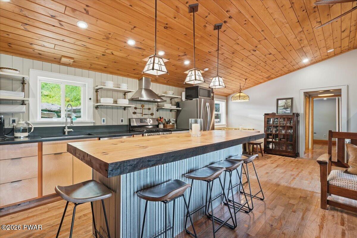 536 River Road
