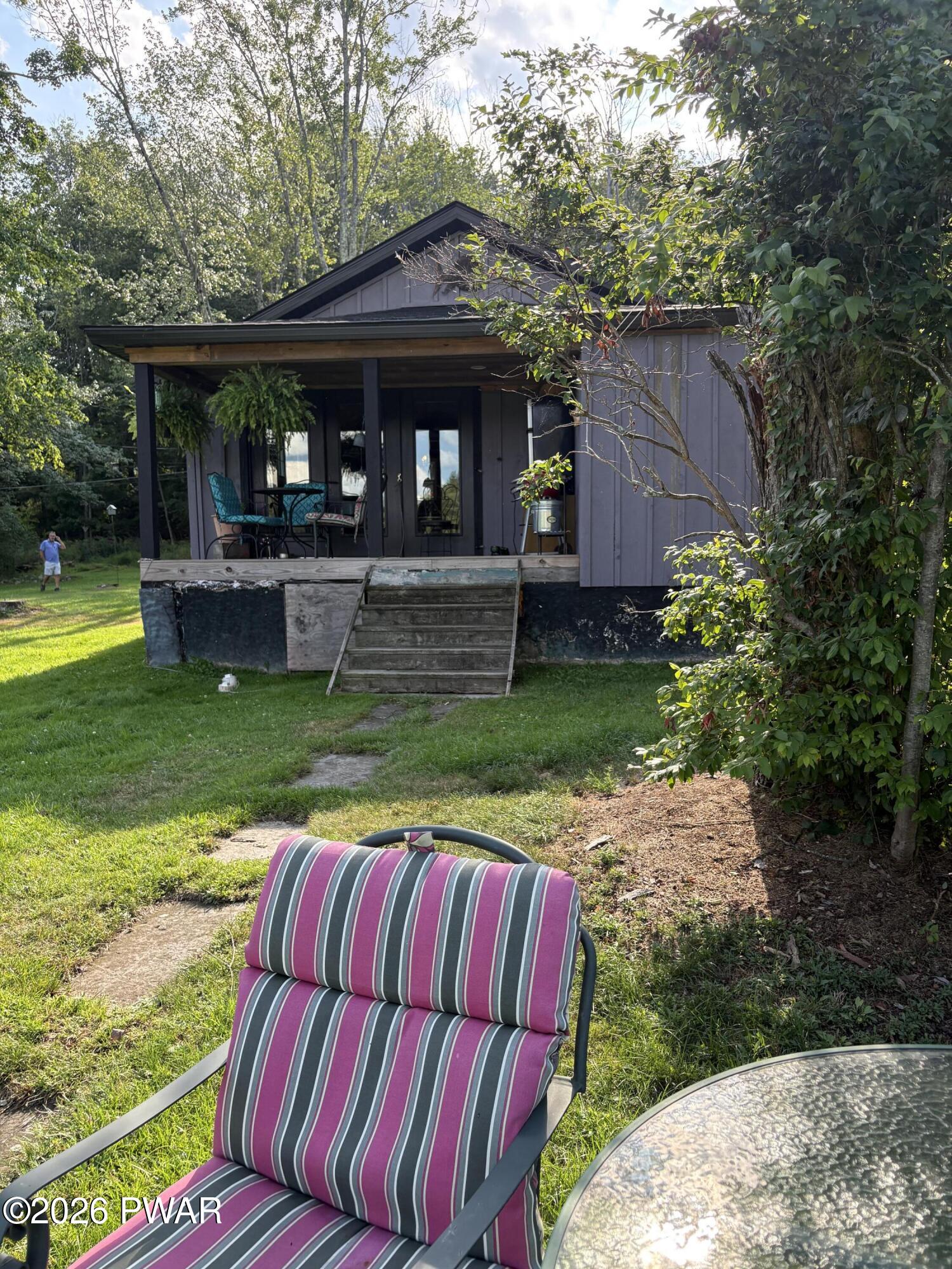 122 Lakeside Avenue