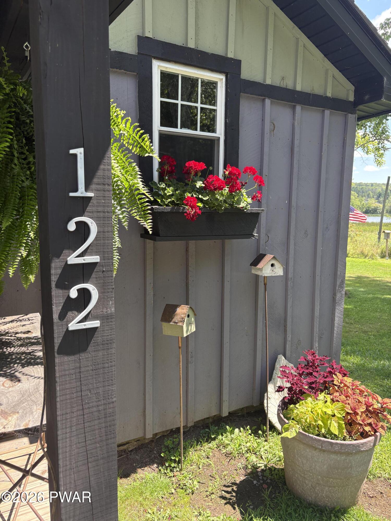 122 Lakeside Avenue