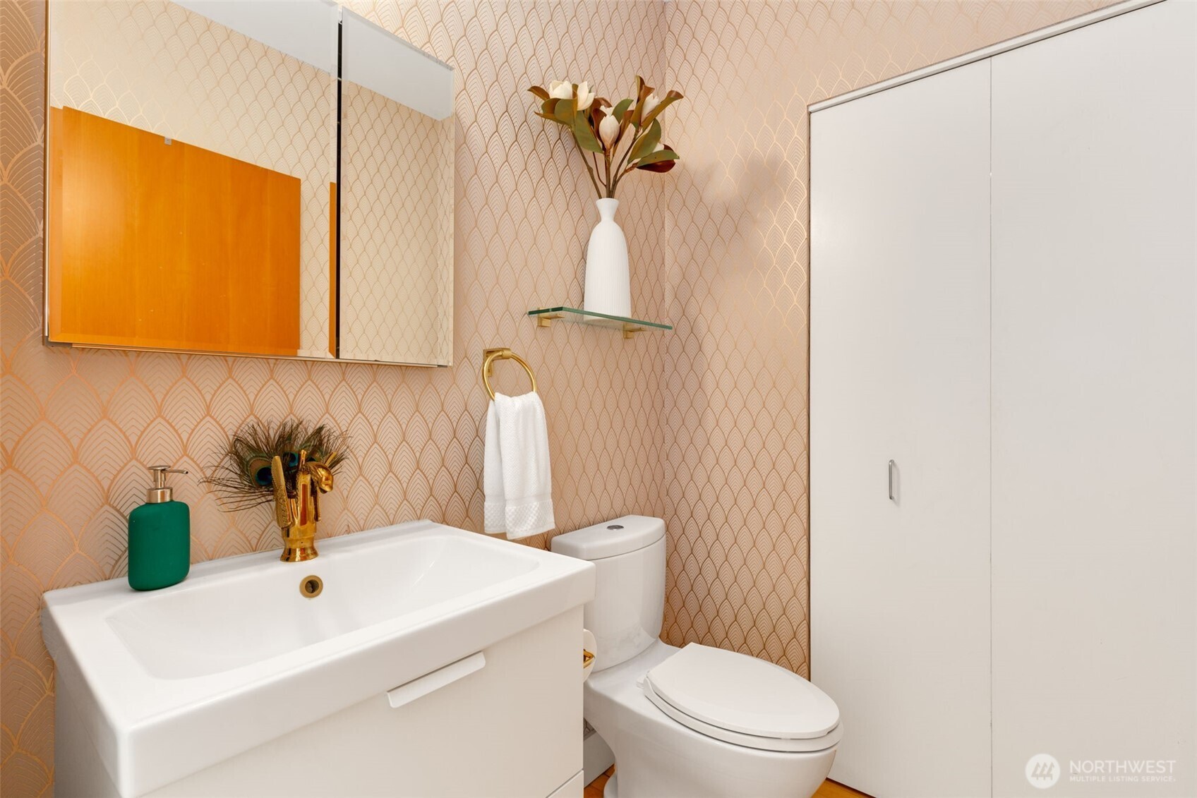 615 E Pike Street Unit: 306