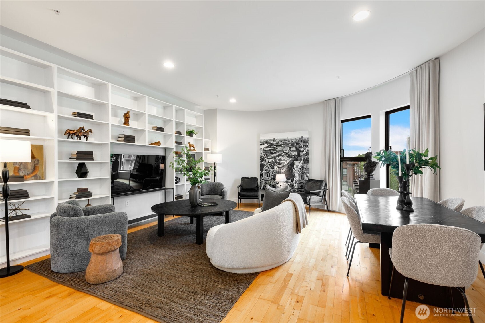 615 E Pike Street Unit: 306