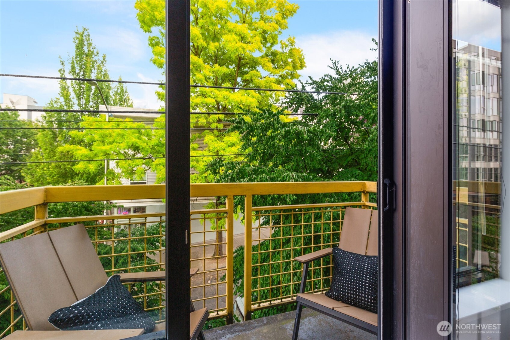 615 E Pike Street Unit: 306