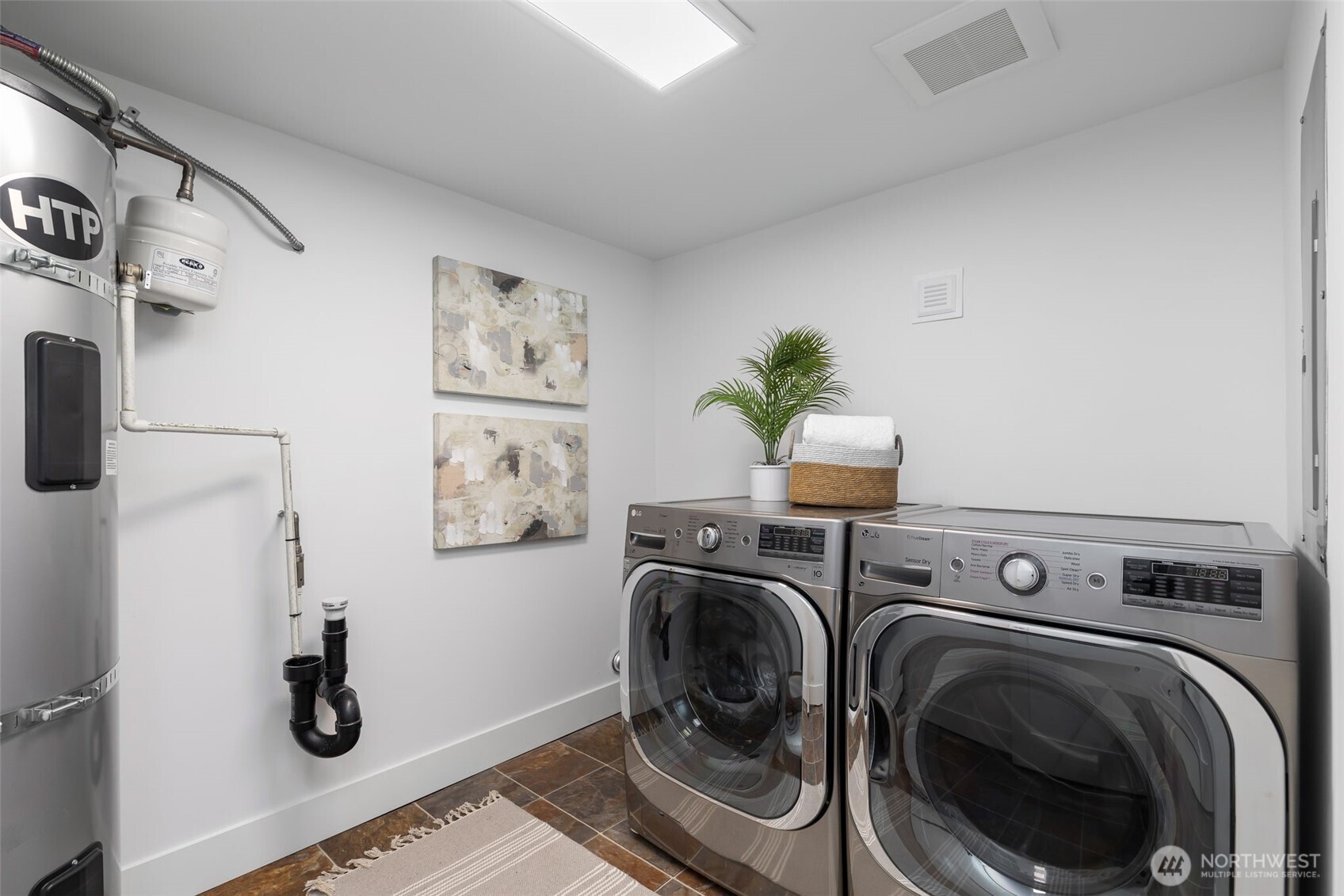 2208 NW 67th Street