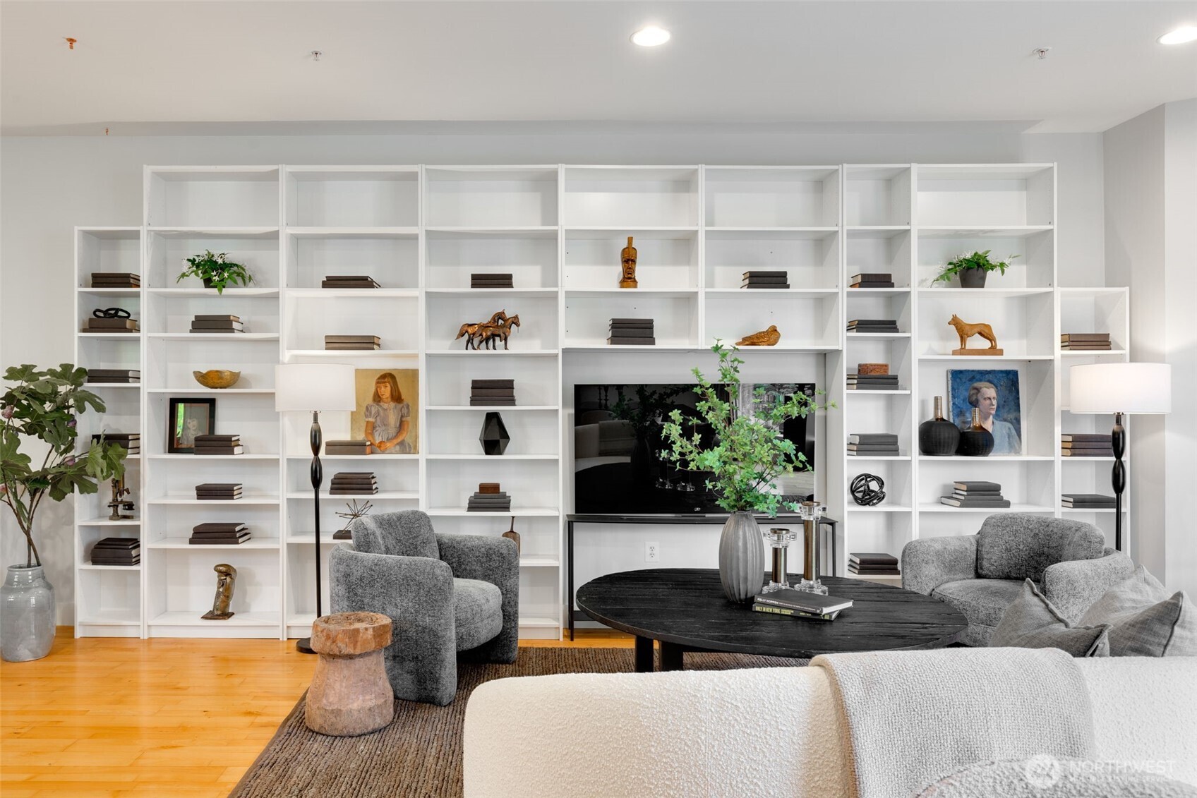 615 E Pike Street Unit: 306