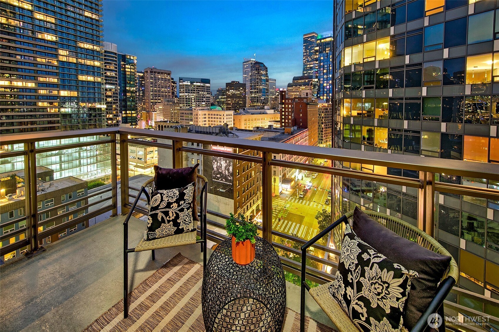 2033 2nd Avenue Unit: 1407