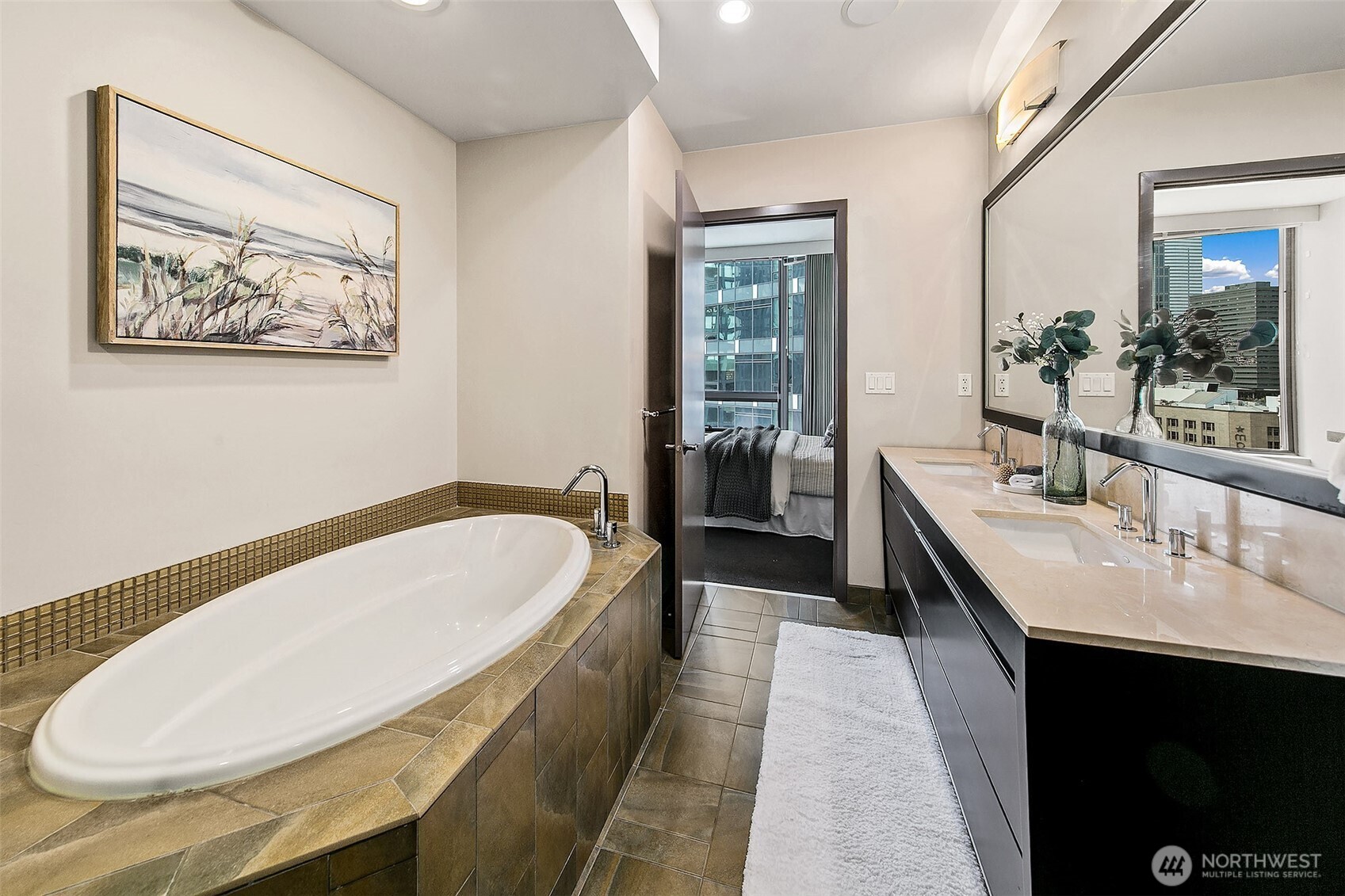 2033 2nd Avenue Unit: 1407
