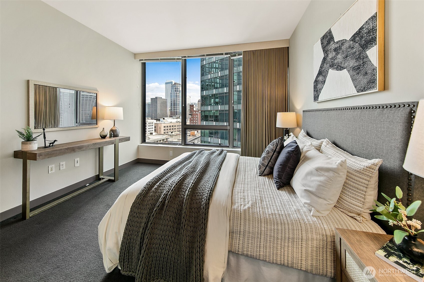 2033 2nd Avenue Unit: 1407
