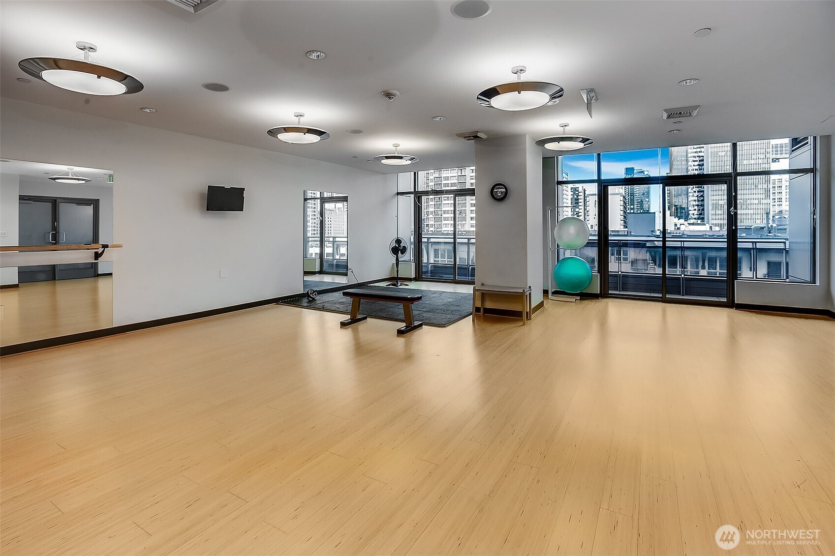 2033 2nd Avenue Unit: 1407