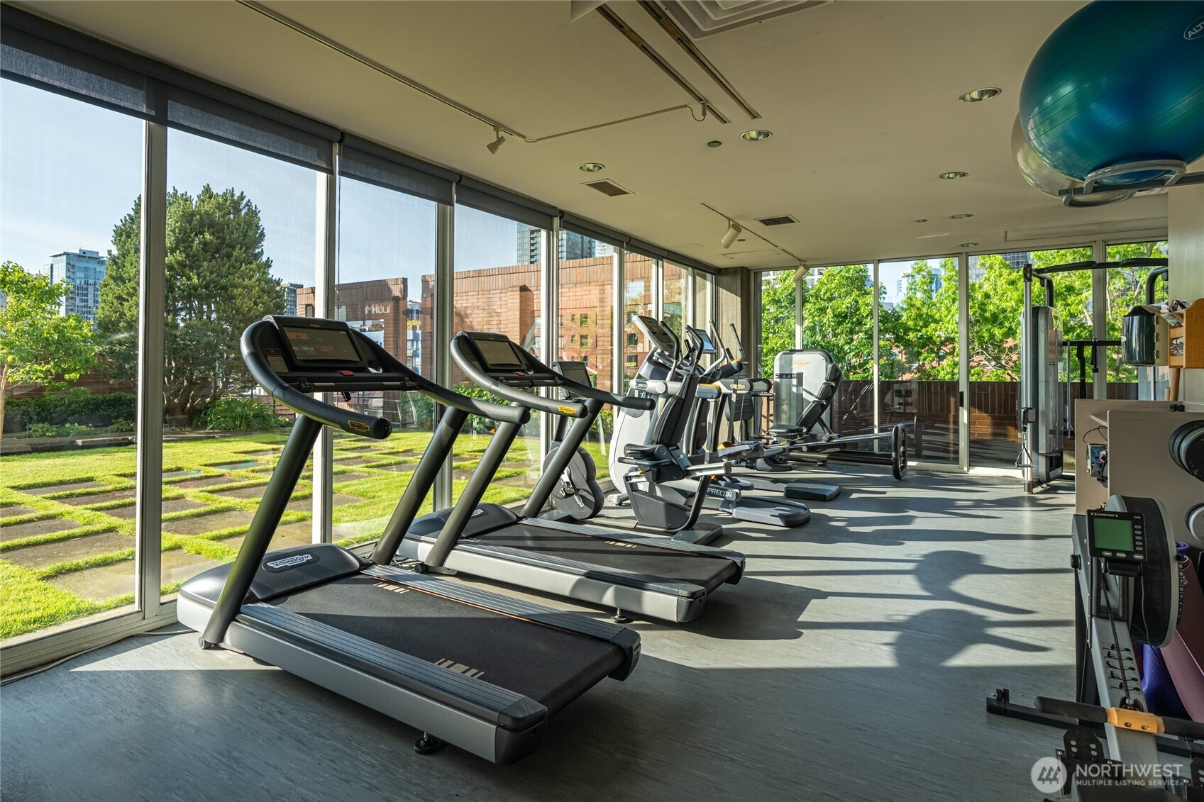 2125 1st Avenue Unit: 2101