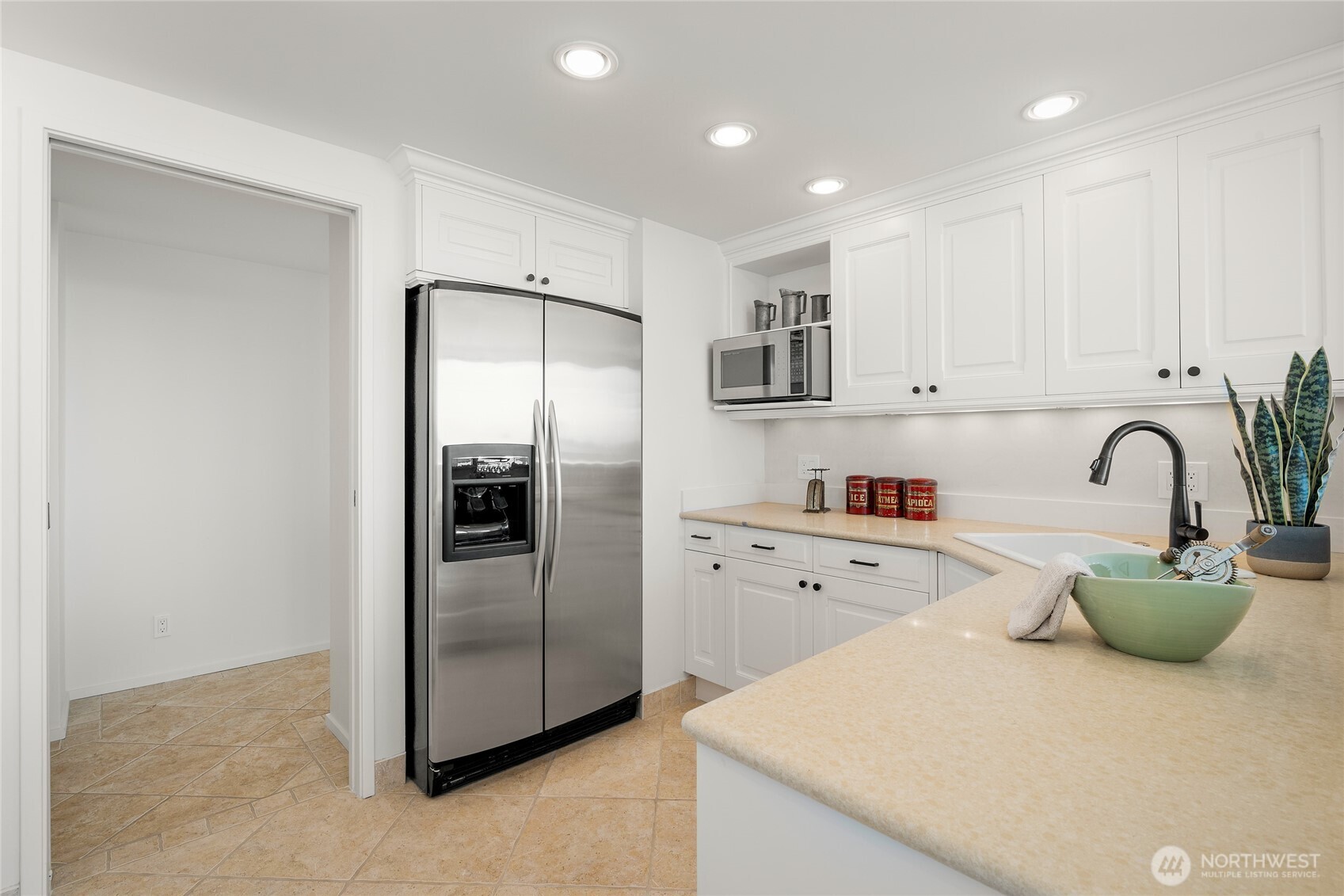 2125 1st Avenue Unit: 2101