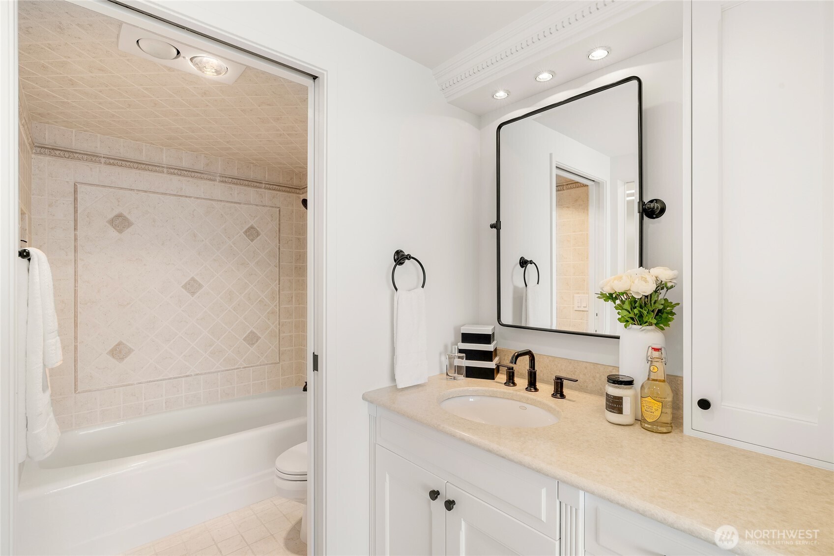 2125 1st Avenue Unit: 2101