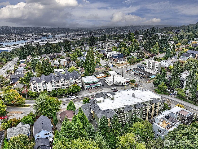 3150 W Government Way Unit: 206