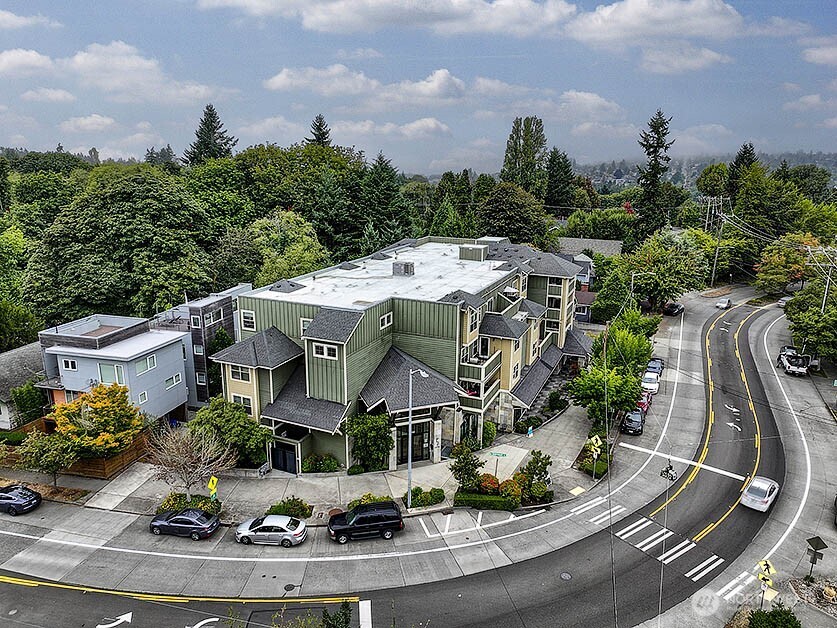 3150 W Government Way Unit: 206