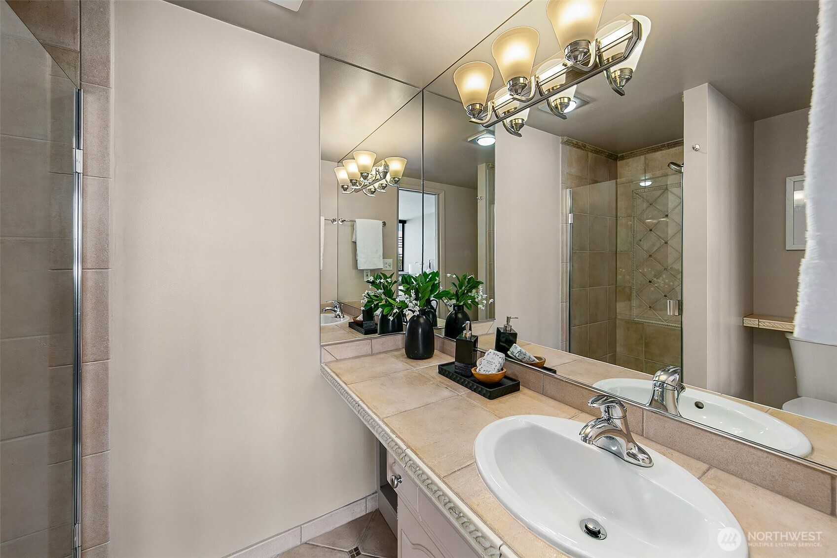 1120 8th Avenue Unit: 1804