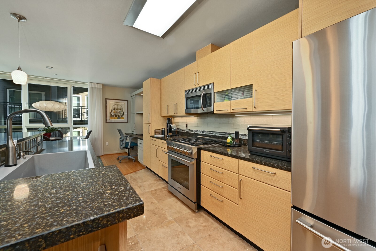 1530 NW Market Street Unit: 412