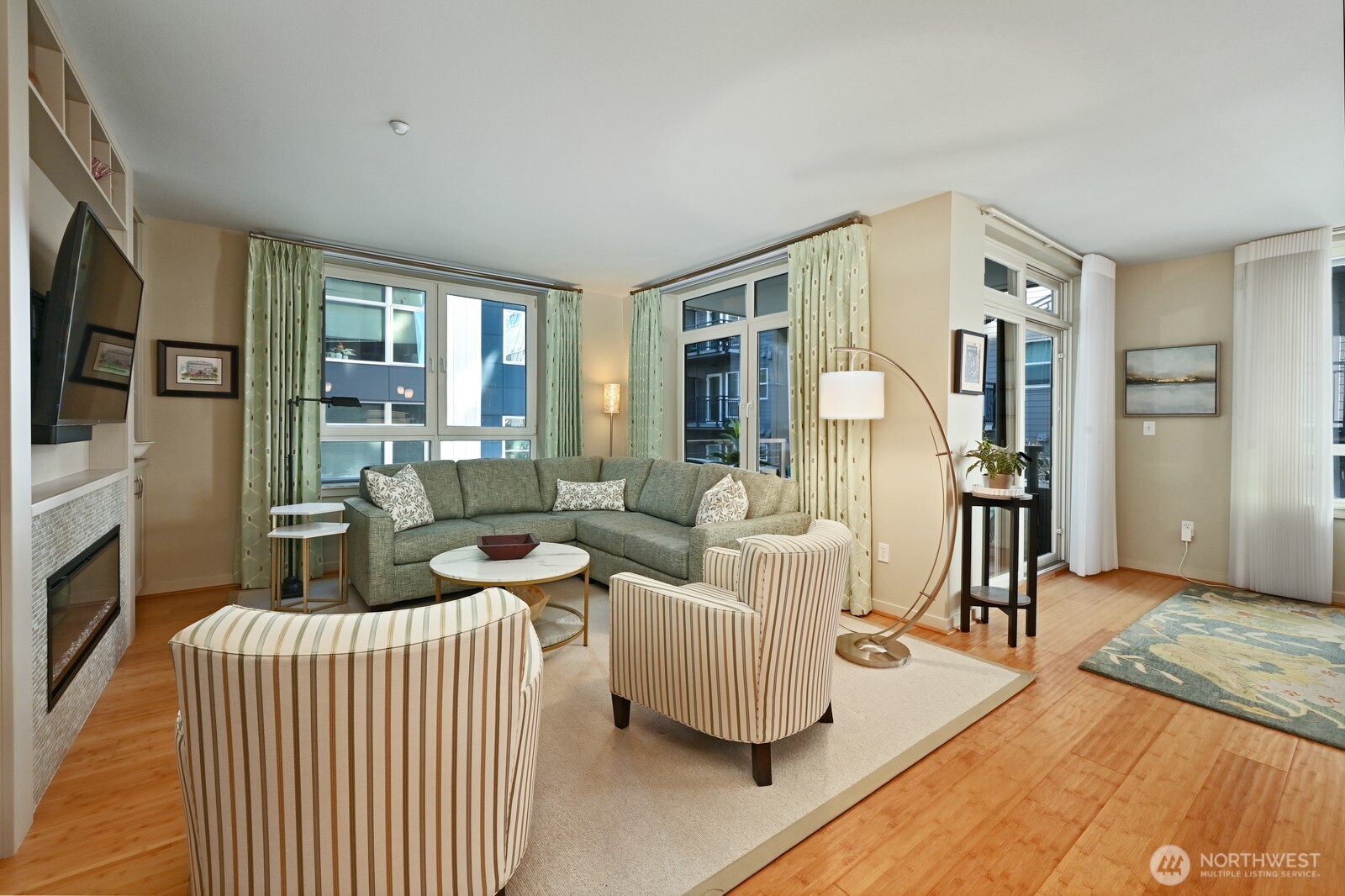 1530 NW Market Street Unit: 412