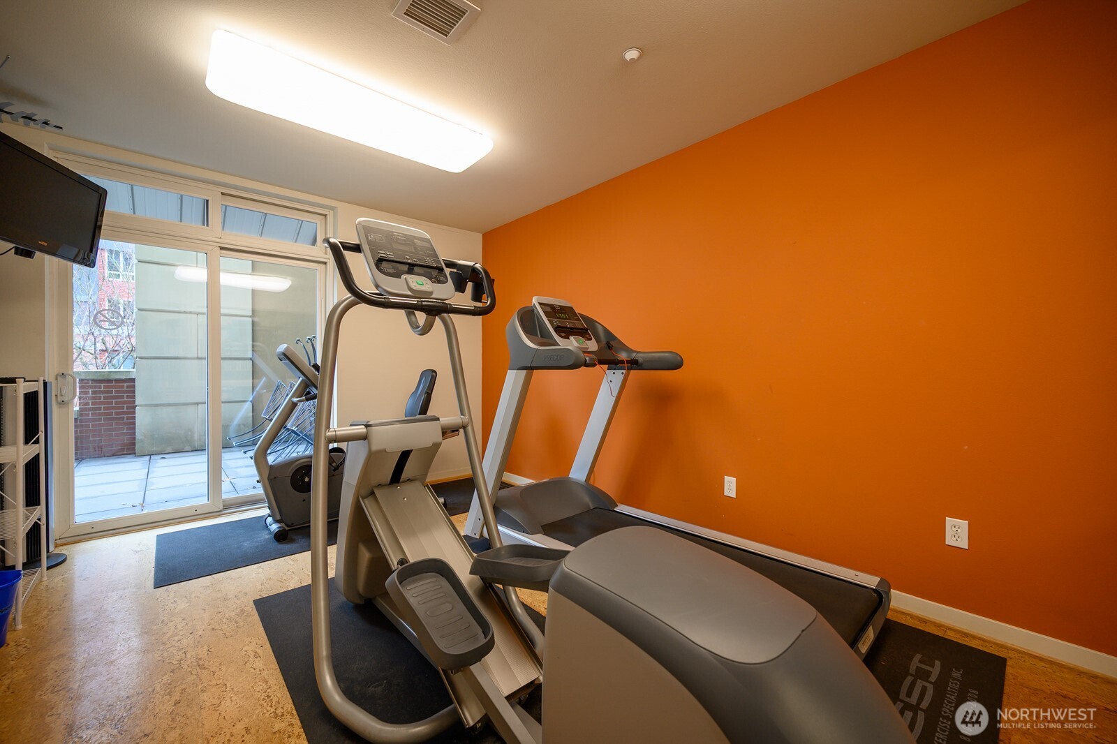 1530 NW Market Street Unit: 412