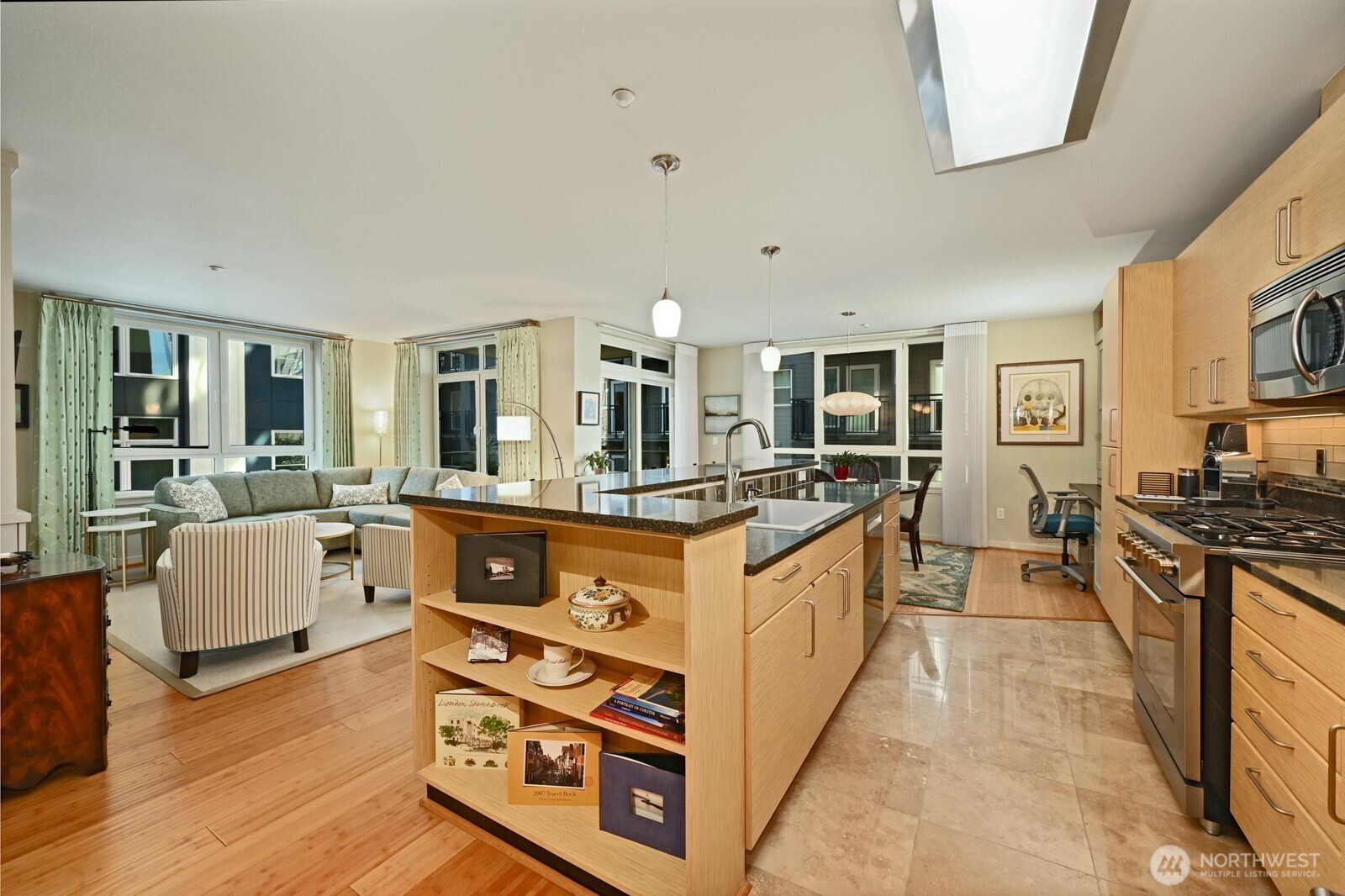 1530 NW Market Street Unit: 412