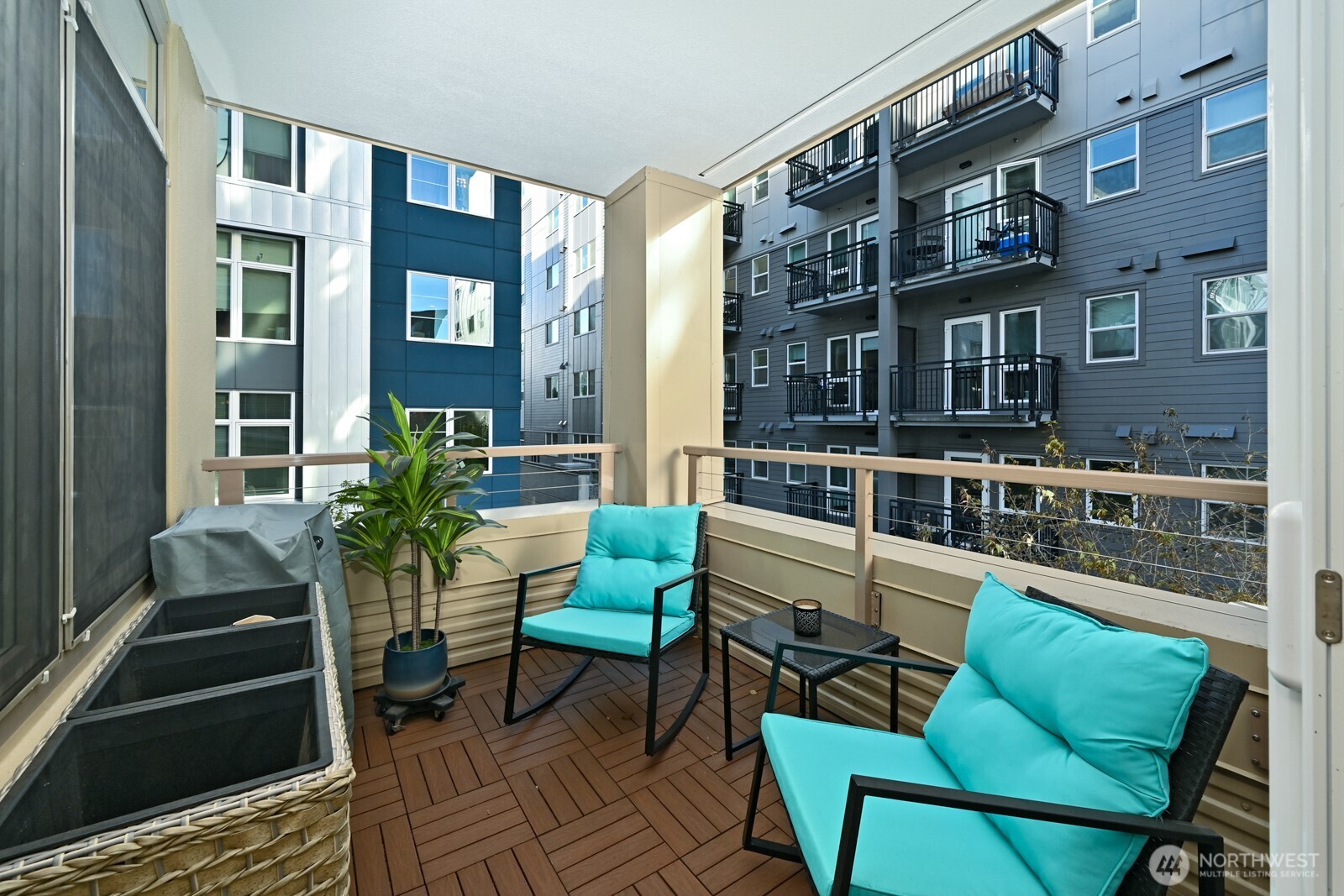 1530 NW Market Street Unit: 412