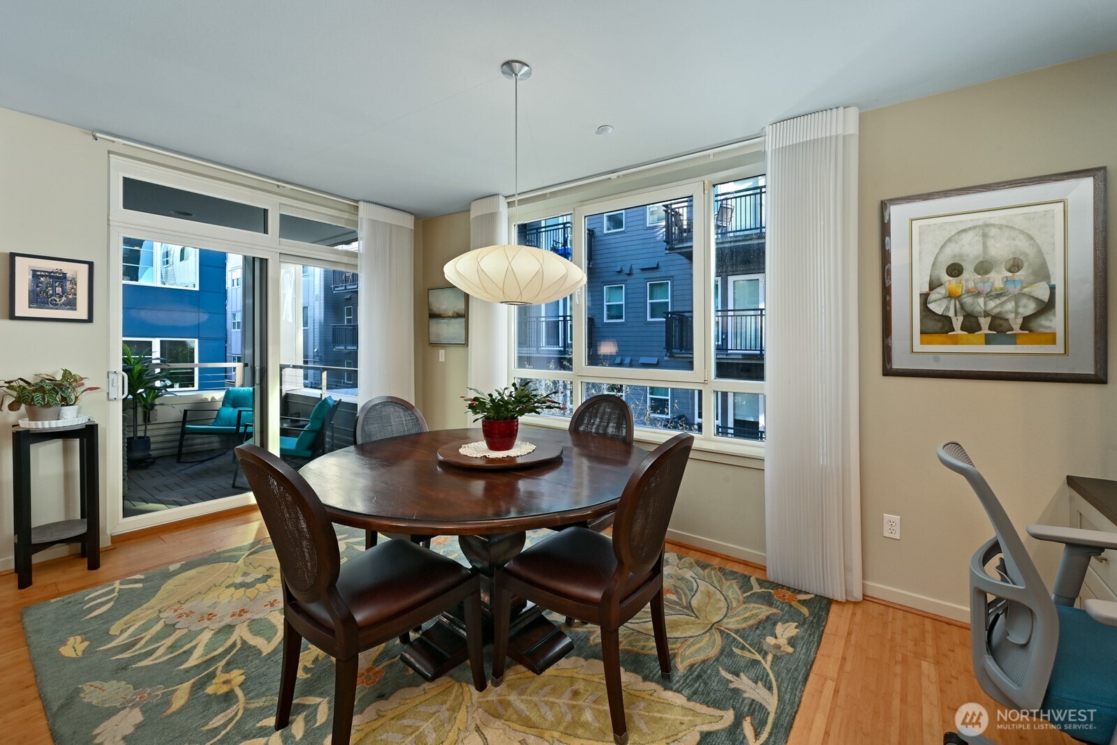 1530 NW Market Street Unit: 412