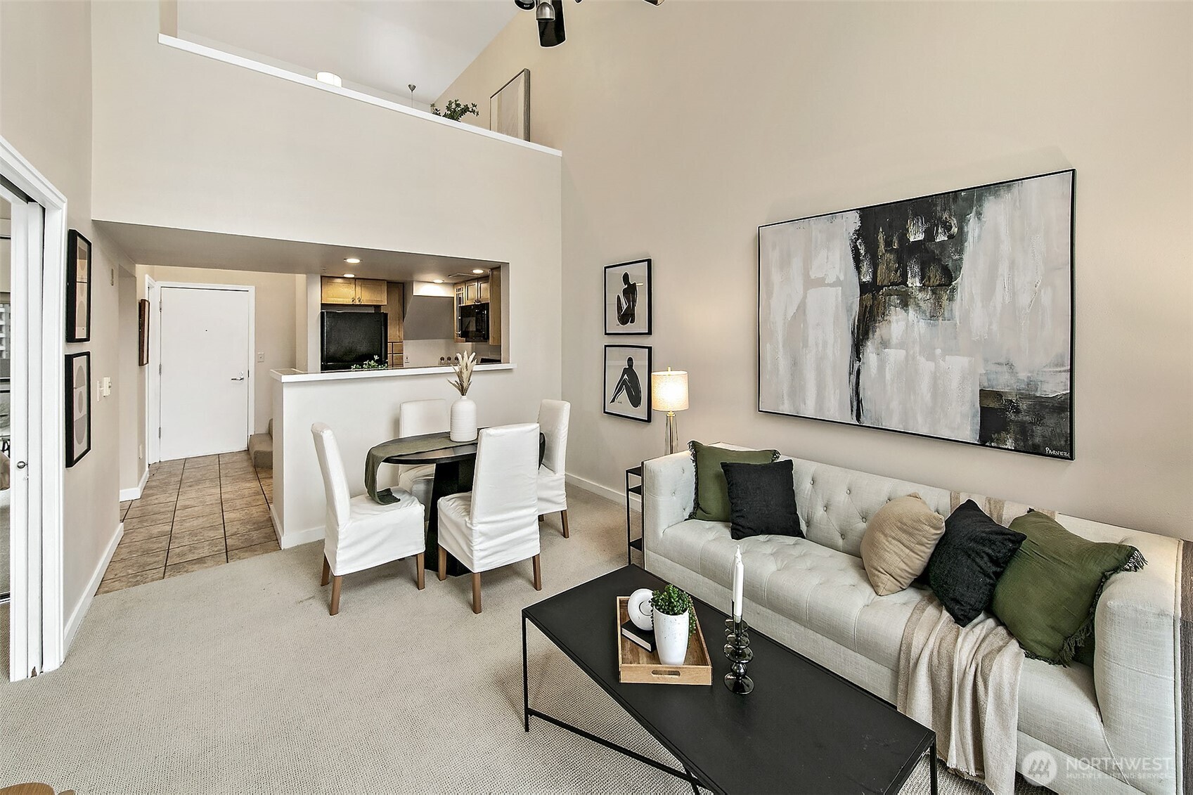 2414 1st Avenue Unit: 707
