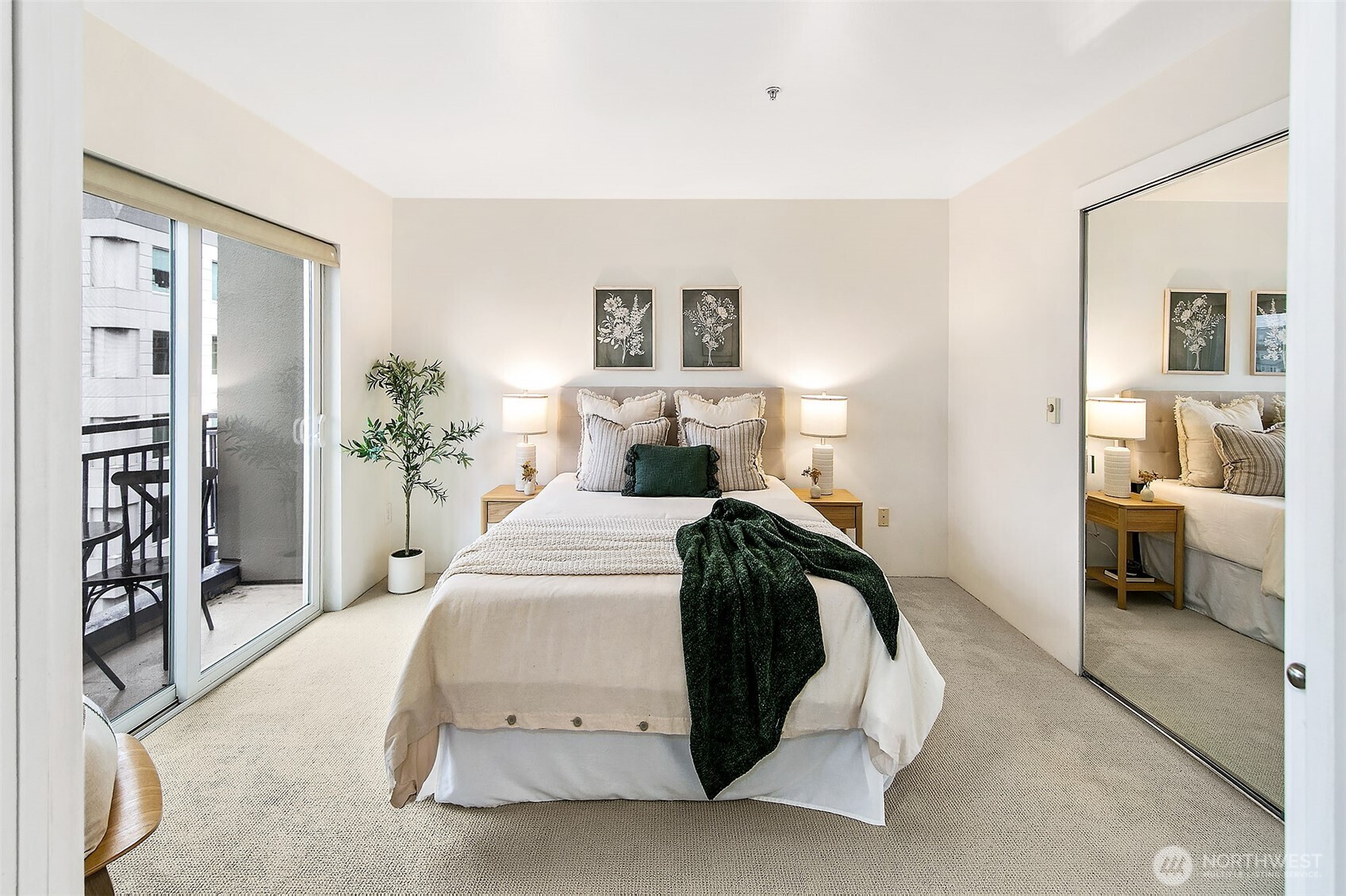 2414 1st Avenue Unit: 707