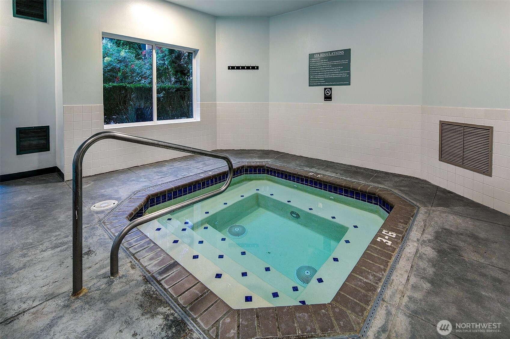 2414 1st Avenue Unit: 707