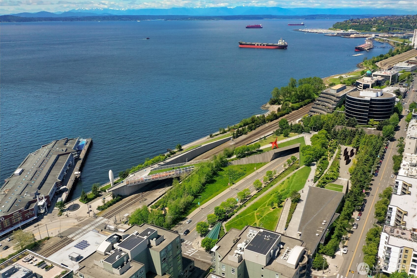 2414 1st Avenue Unit: 707