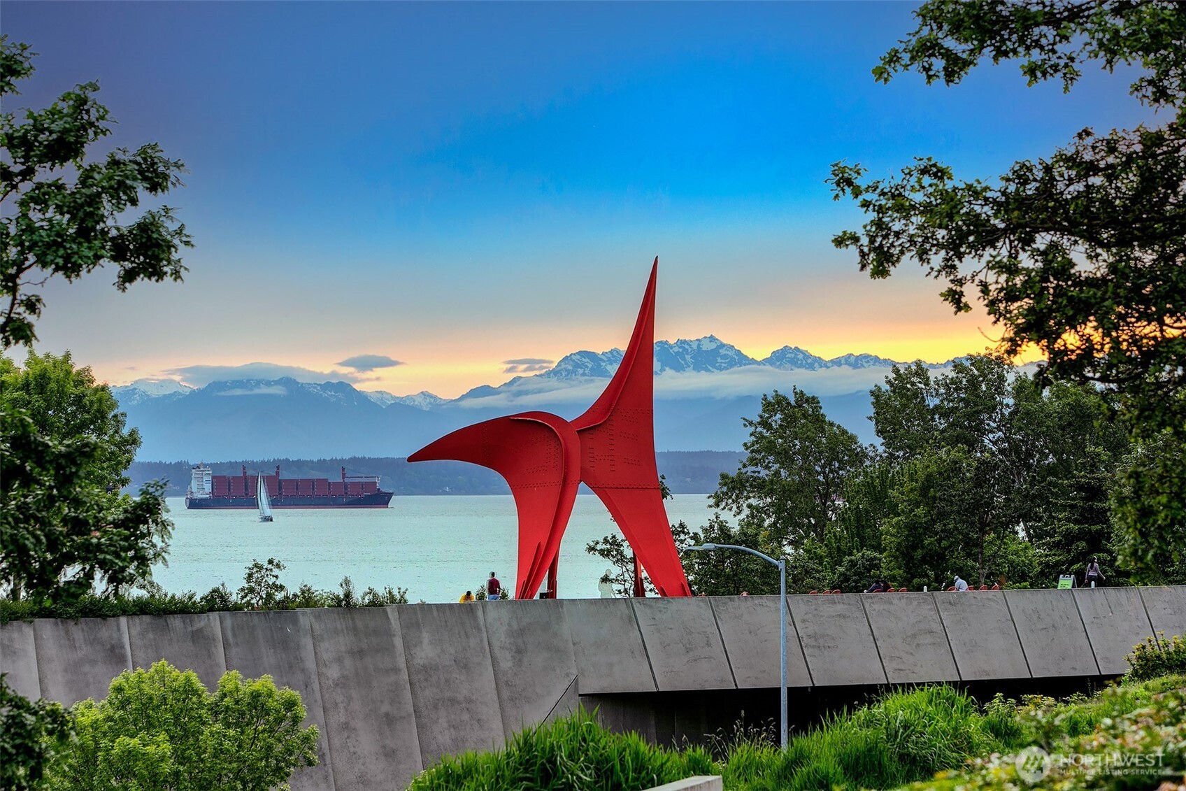 2414 1st Avenue Unit: 707