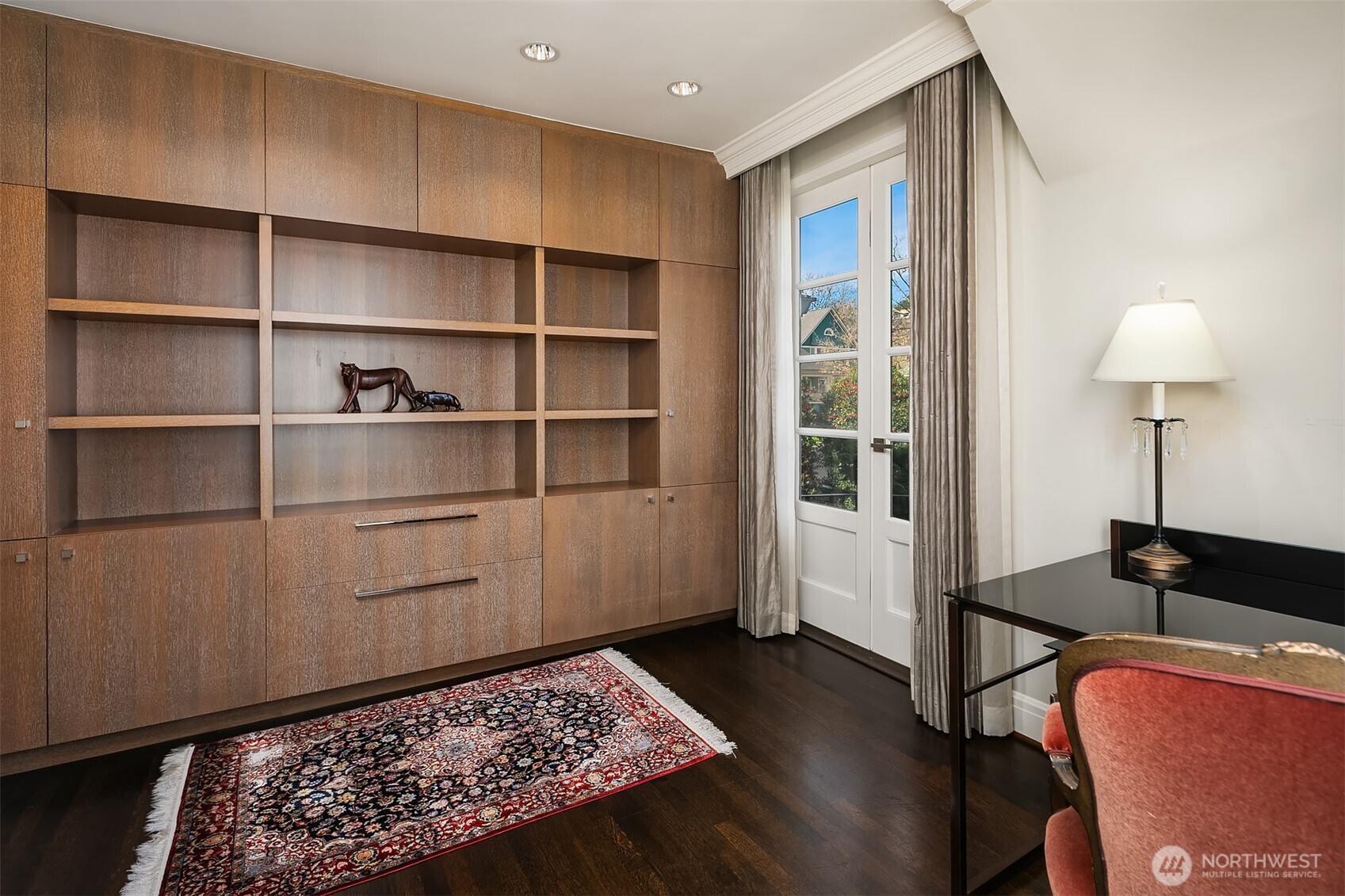 317 W Highland Drive