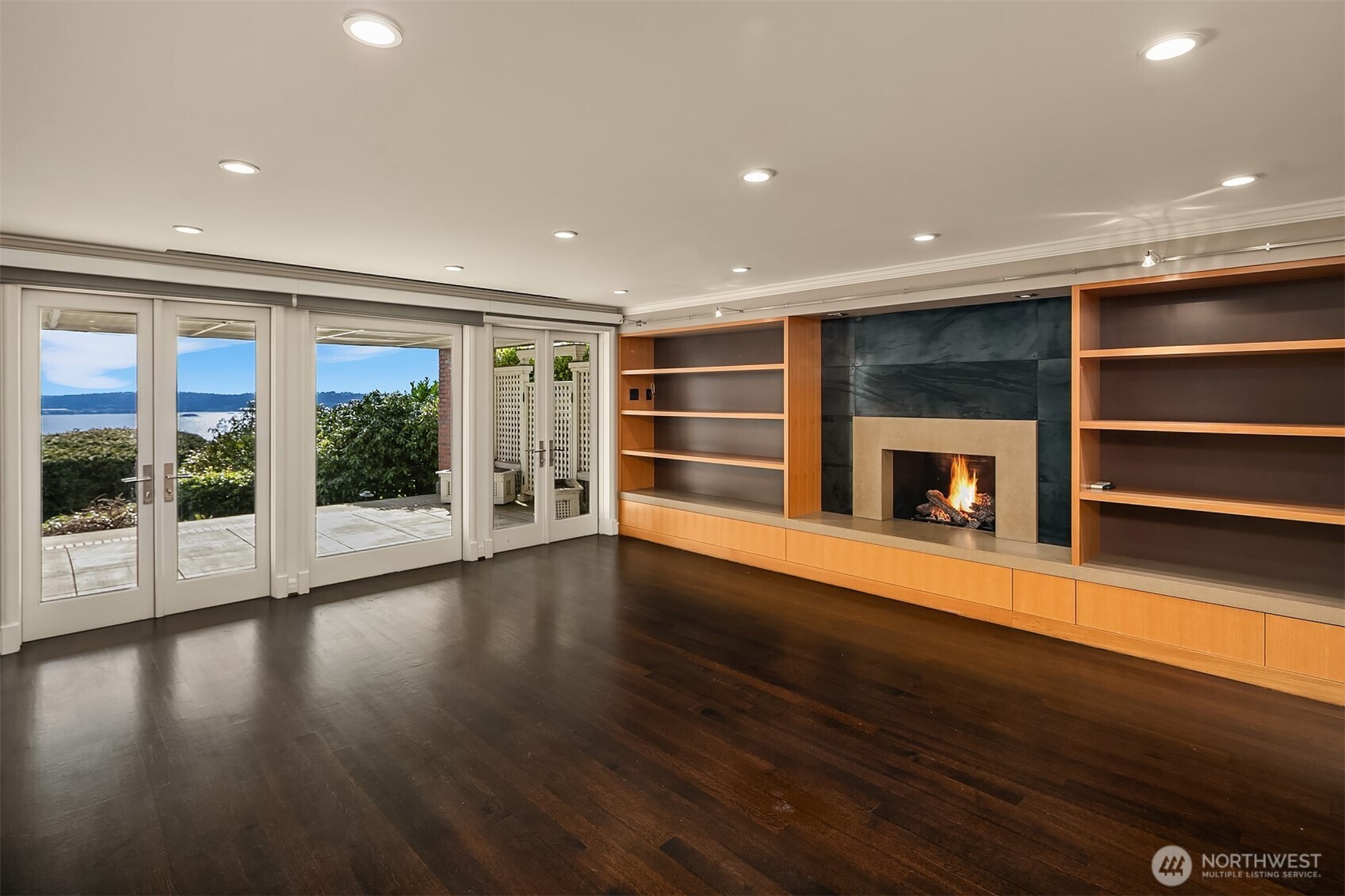 317 W Highland Drive