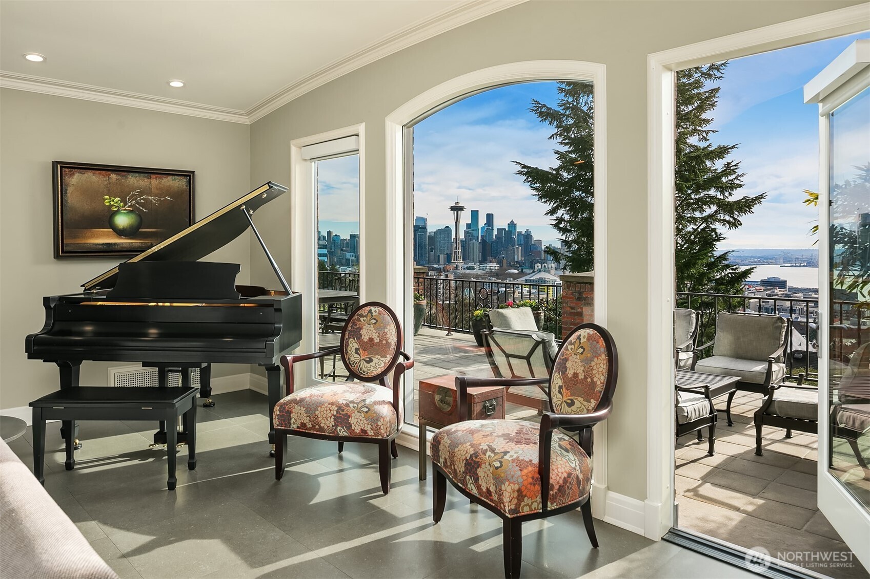 317 W Highland Drive