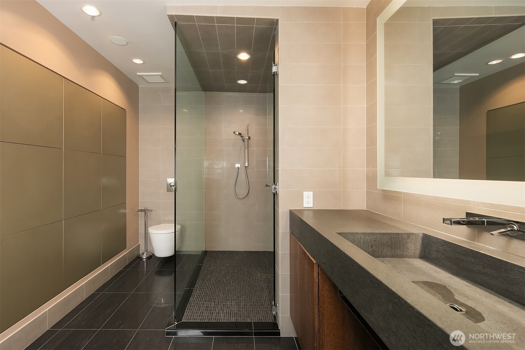 317 W Highland Drive