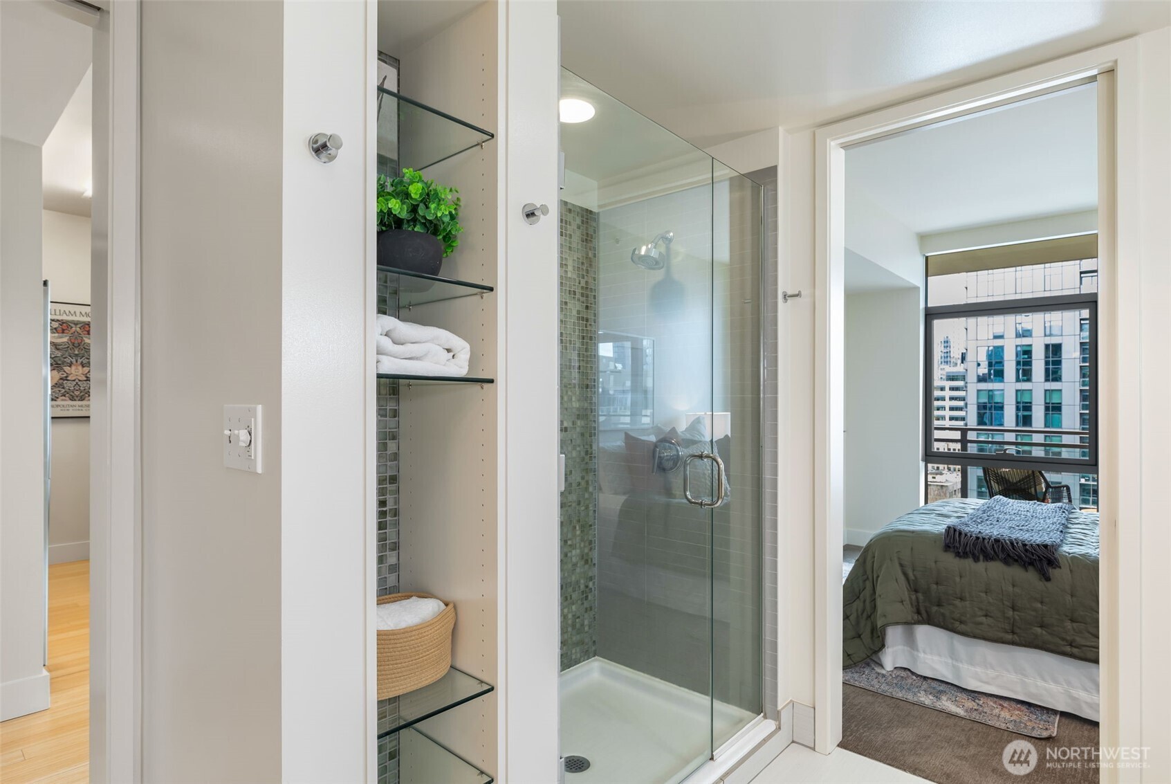 820 Blanchard Street Unit: 1406