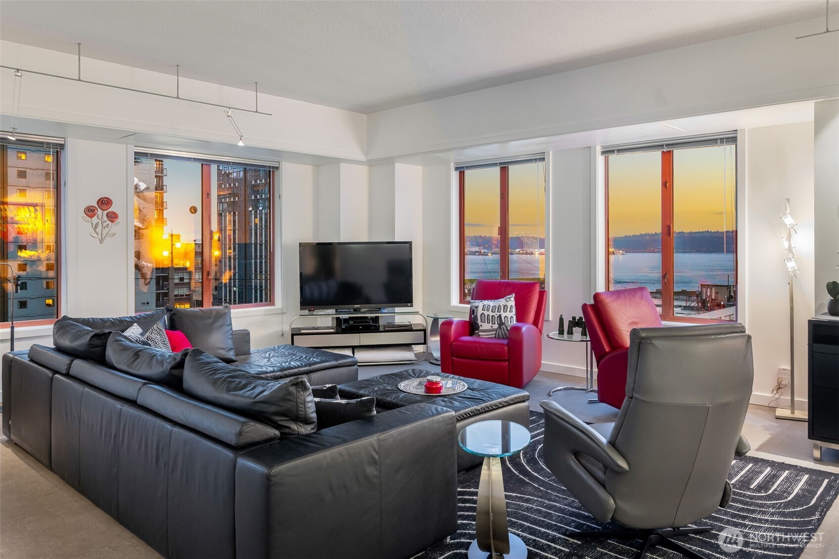 98 Union Street Unit: 206