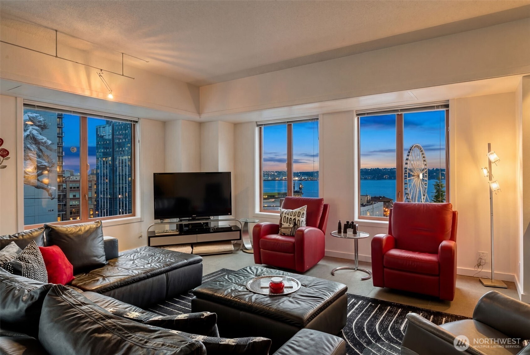 98 Union Street Unit: 206