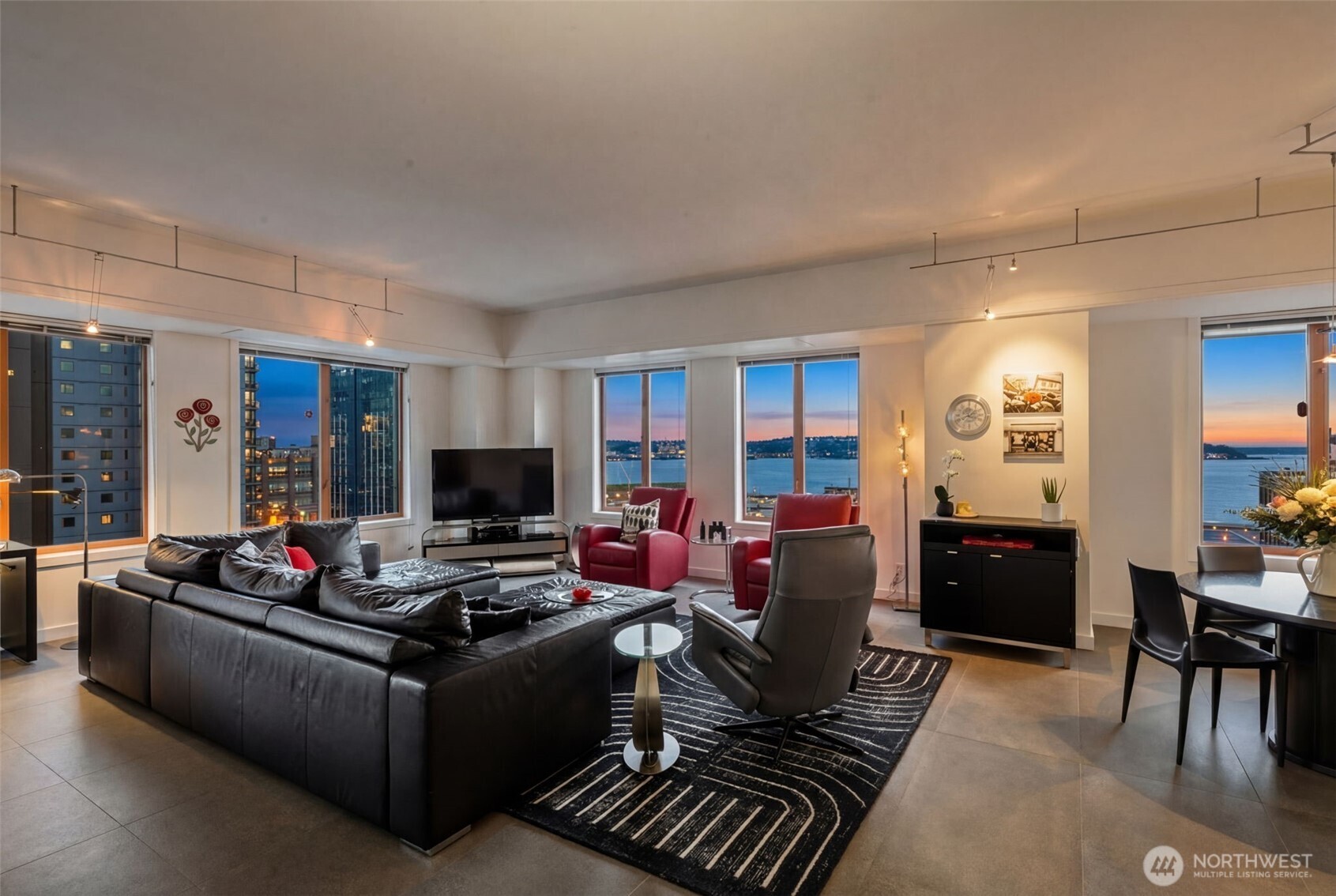 98 Union Street Unit: 206