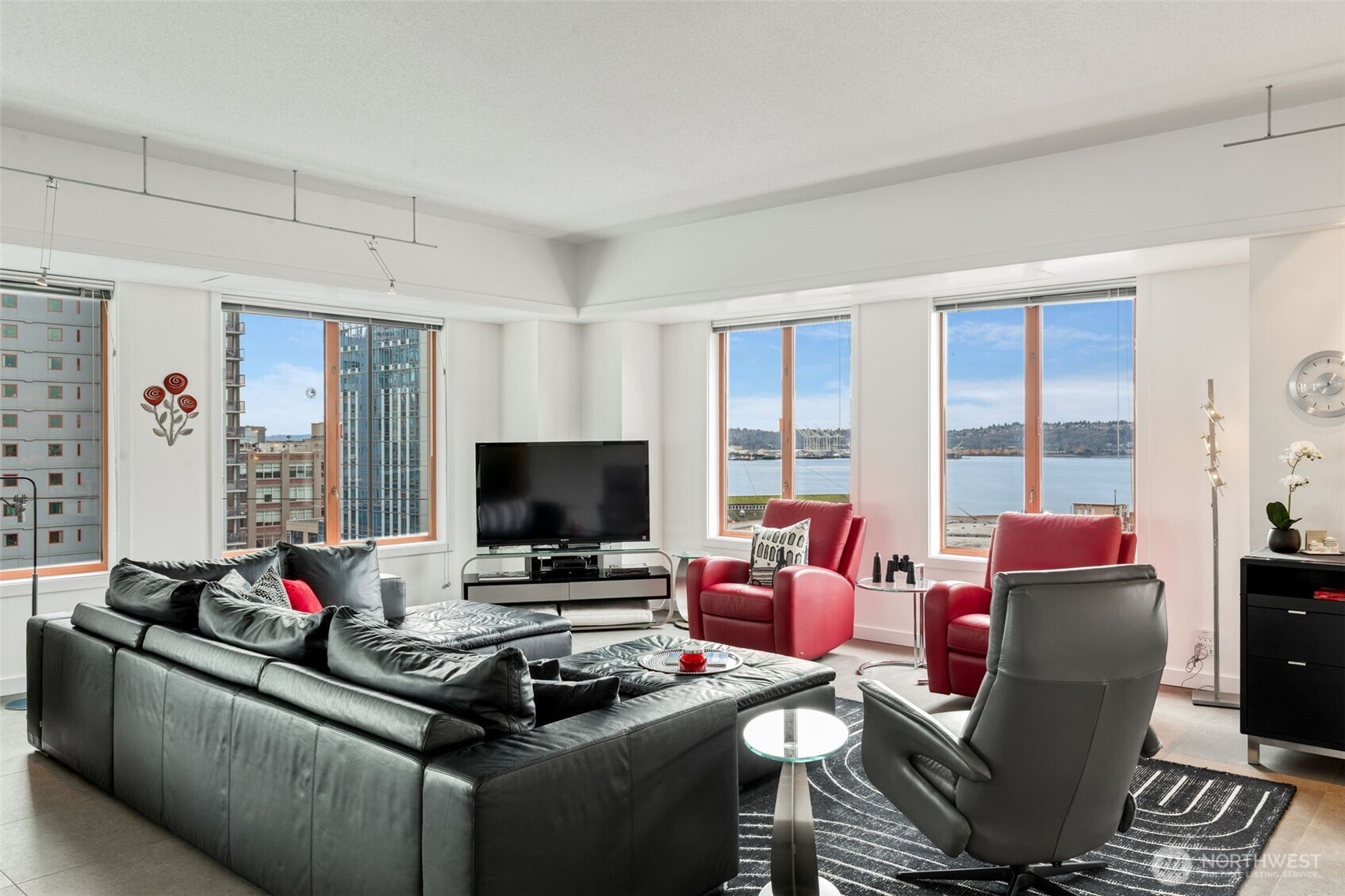 98 Union Street Unit: 206