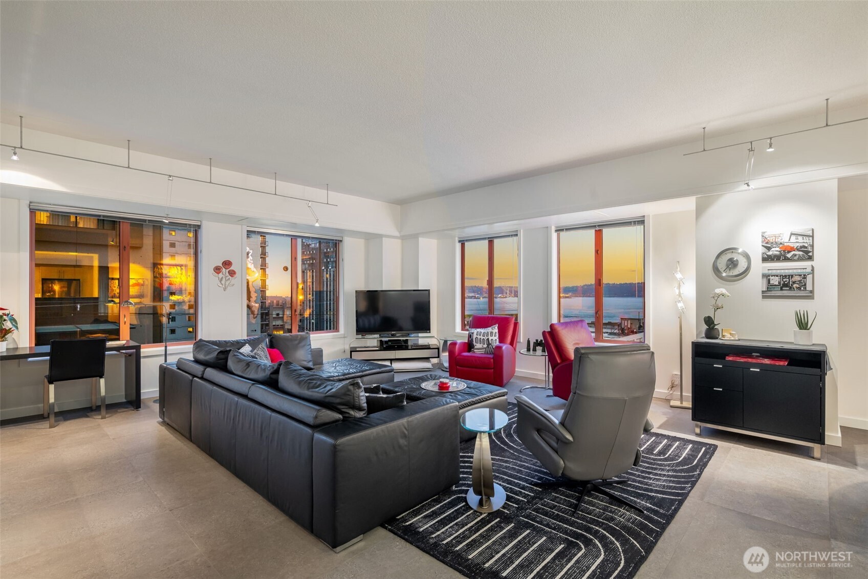 98 Union Street Unit: 206