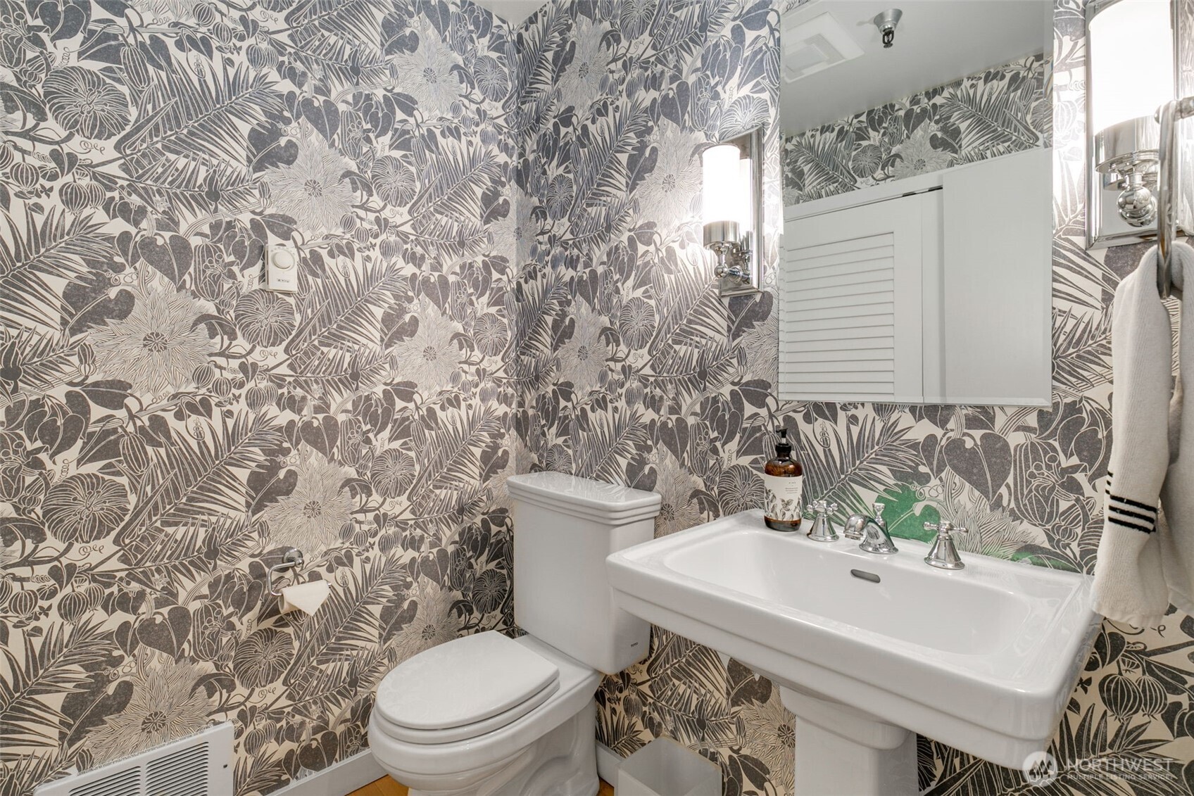 1406 Harvard Avenue Unit: 10