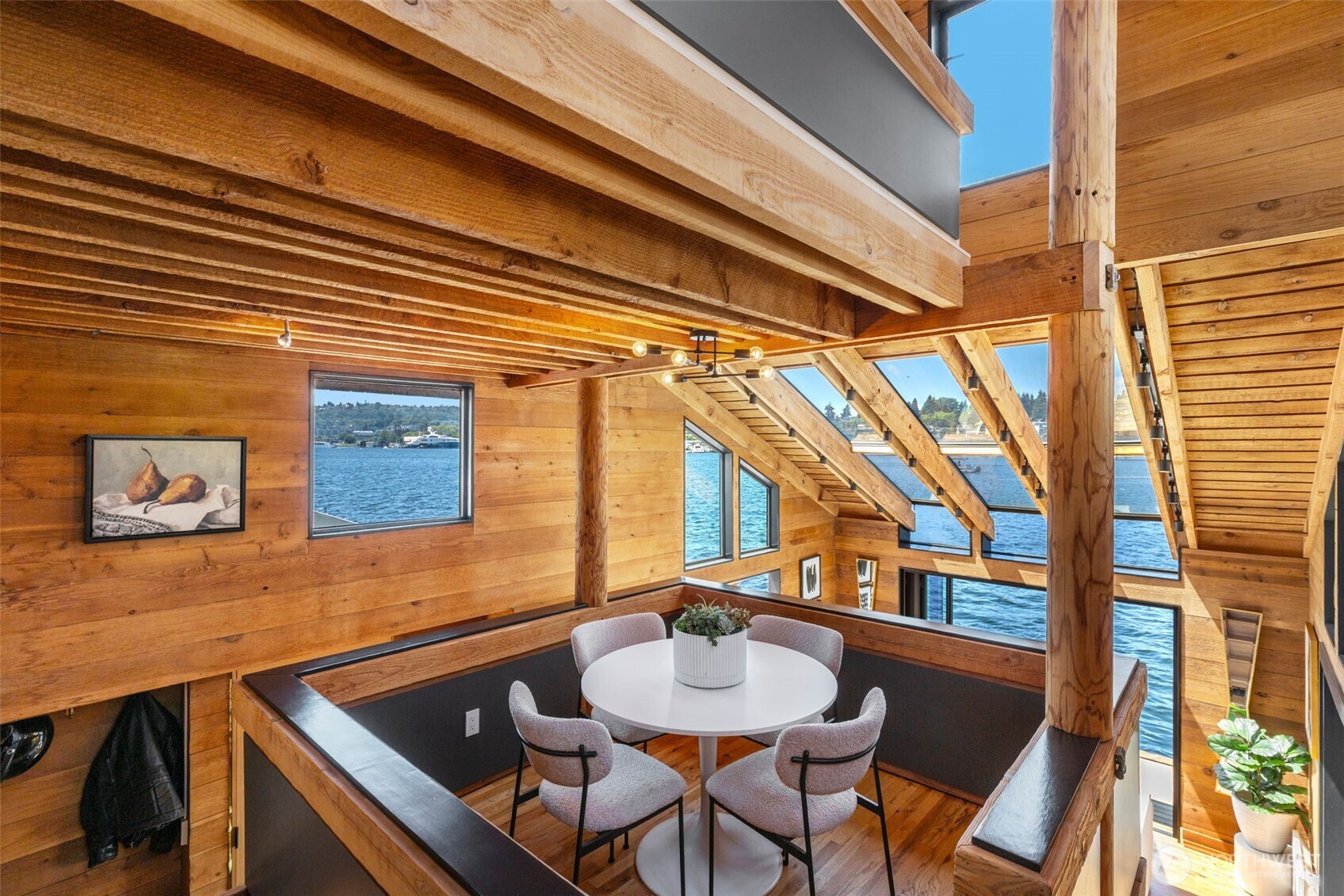 3123 Fairview Avenue E Unit: 2