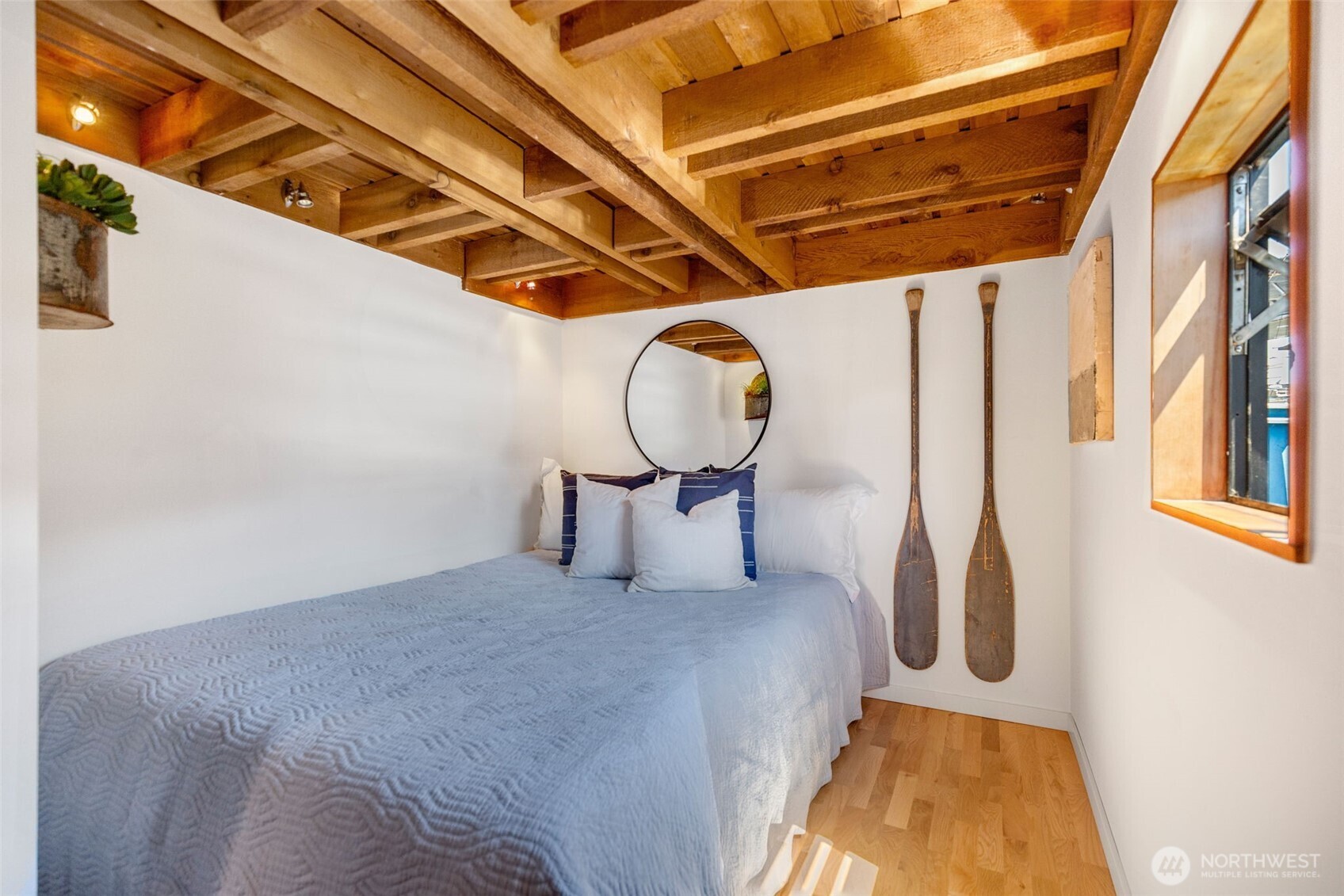 3123 Fairview Avenue E Unit: 2