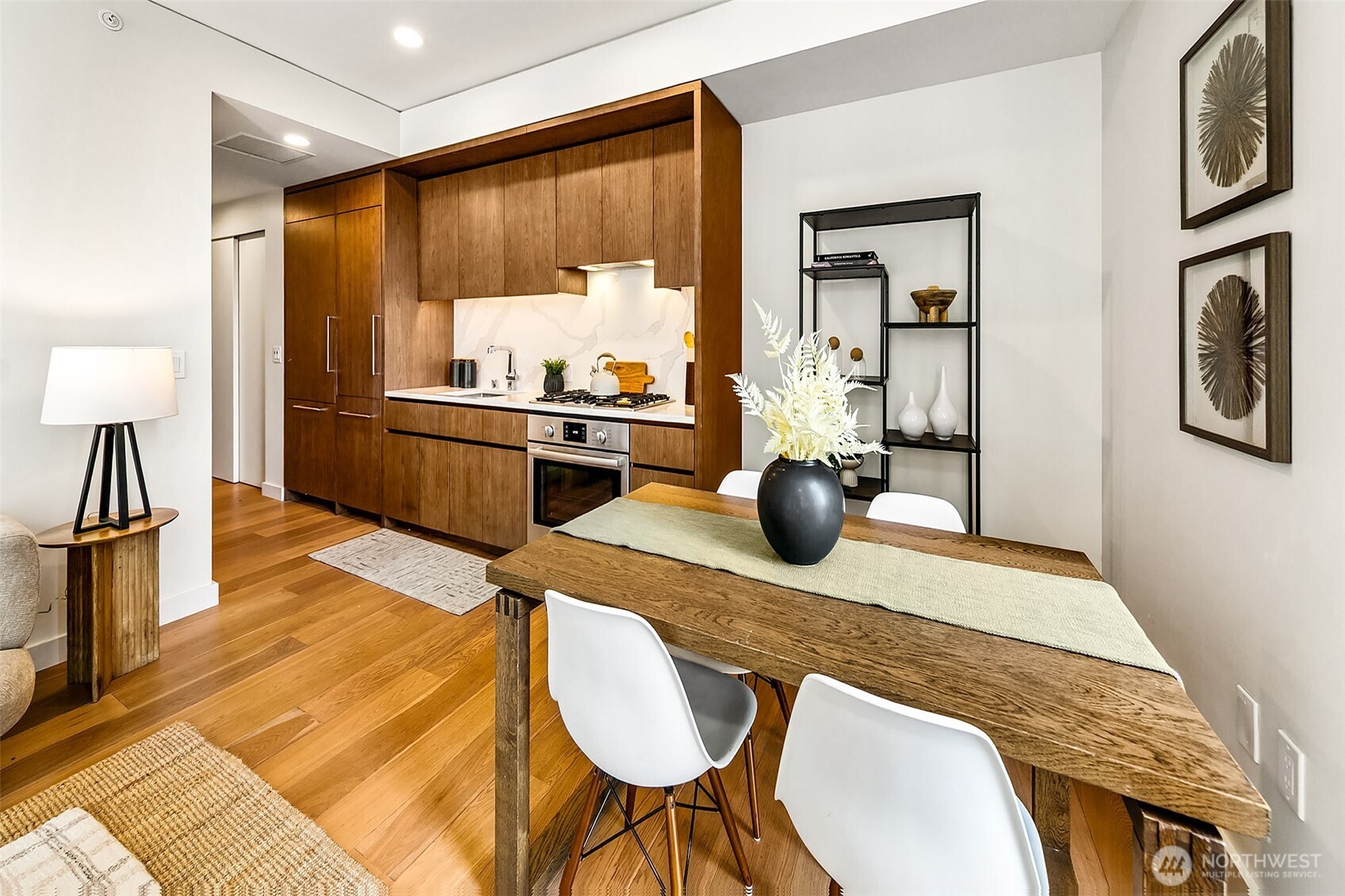 121 Stewart Street Unit: 407